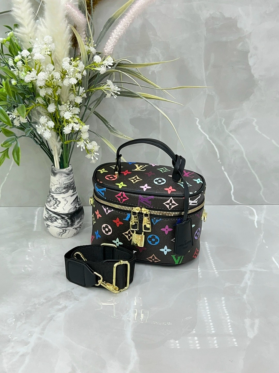 косметичка louis vuitton,косметичка луи виттон,сумка косметичка louis vuitton,louis vuitton сумка,косметичка стильная