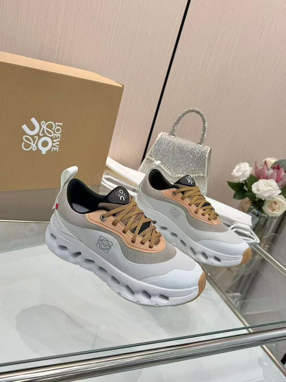 ,женские кроссовки,кроссовки loewe,спортивная ,кроссовки мужские женские