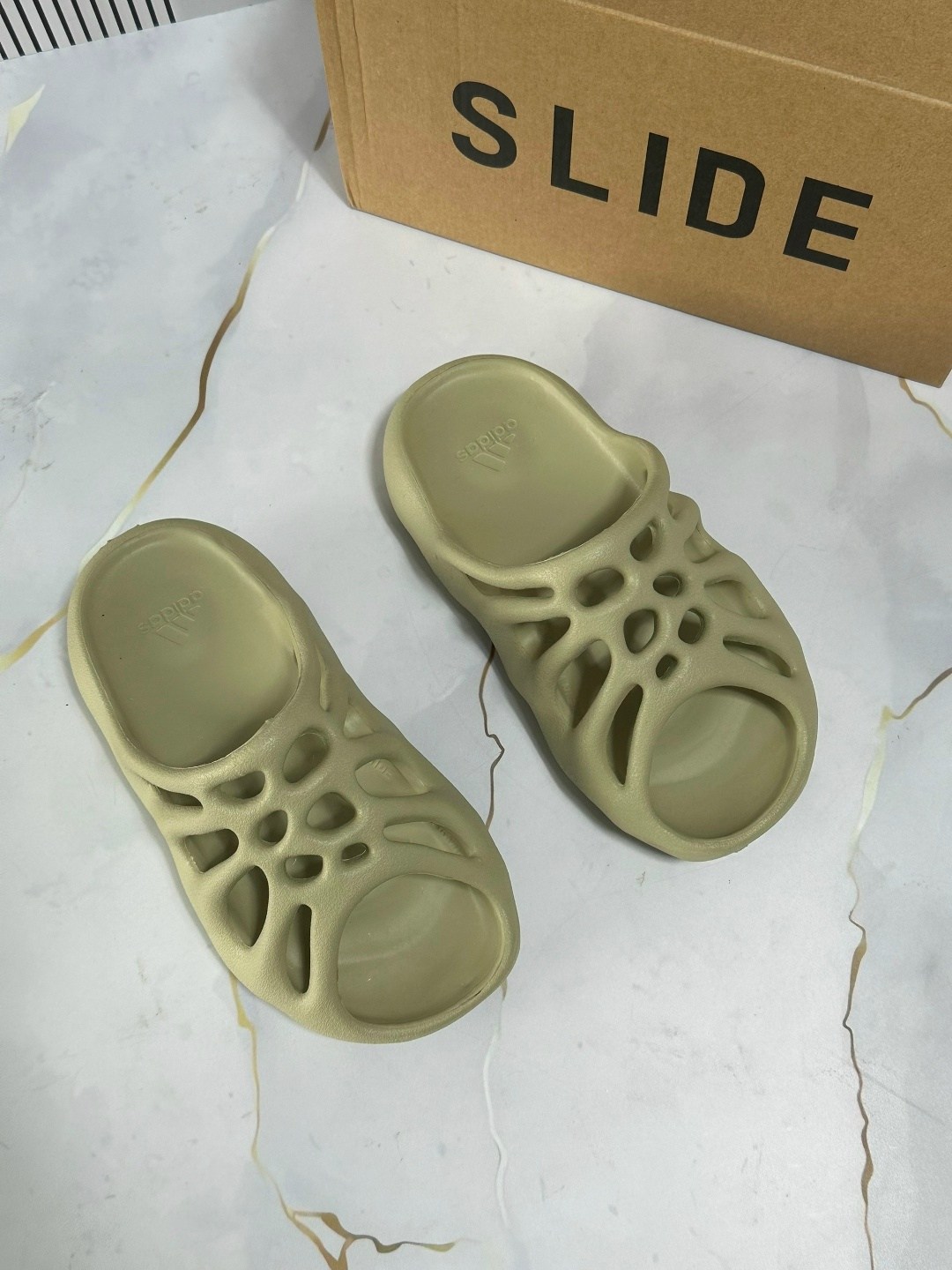 adidas yeezy 450 slide,сланцы adidas yeezy 450 slide,,adidas yeezy 450,сланцы adidas yeezy 450