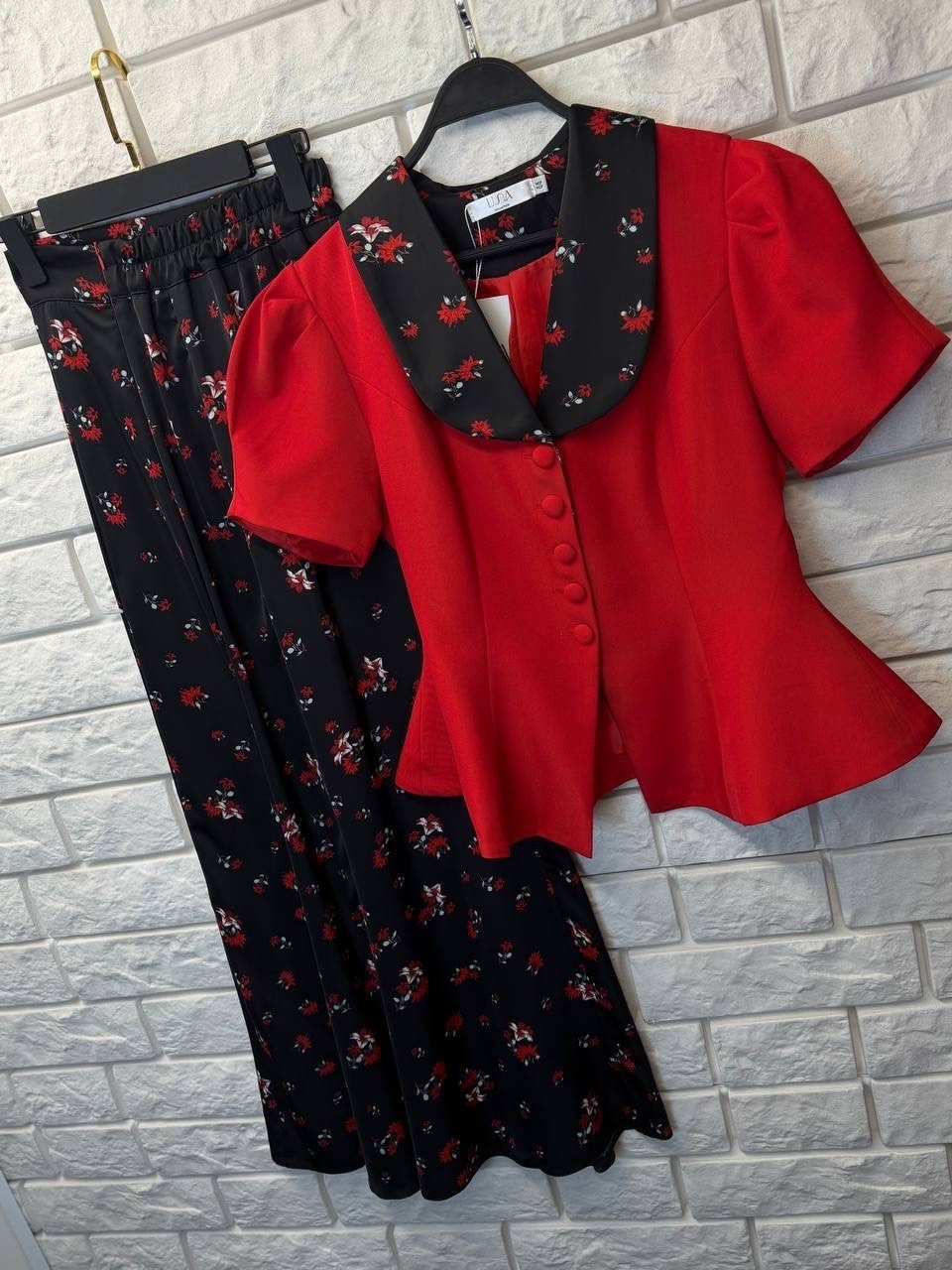 блуза,костюм с юбкой,женская блузка,стильные наряды