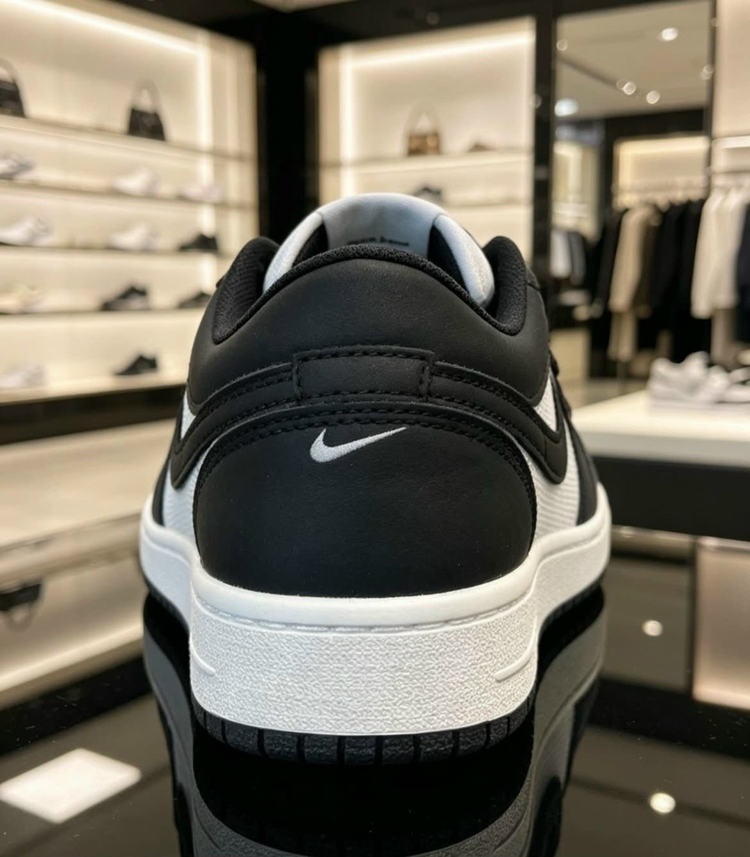 nike air jordan 1 low,air jordan 1 low se homage,air jordan 1 low black and white,air jordan 1 low se homage white black,air jordan 1 low