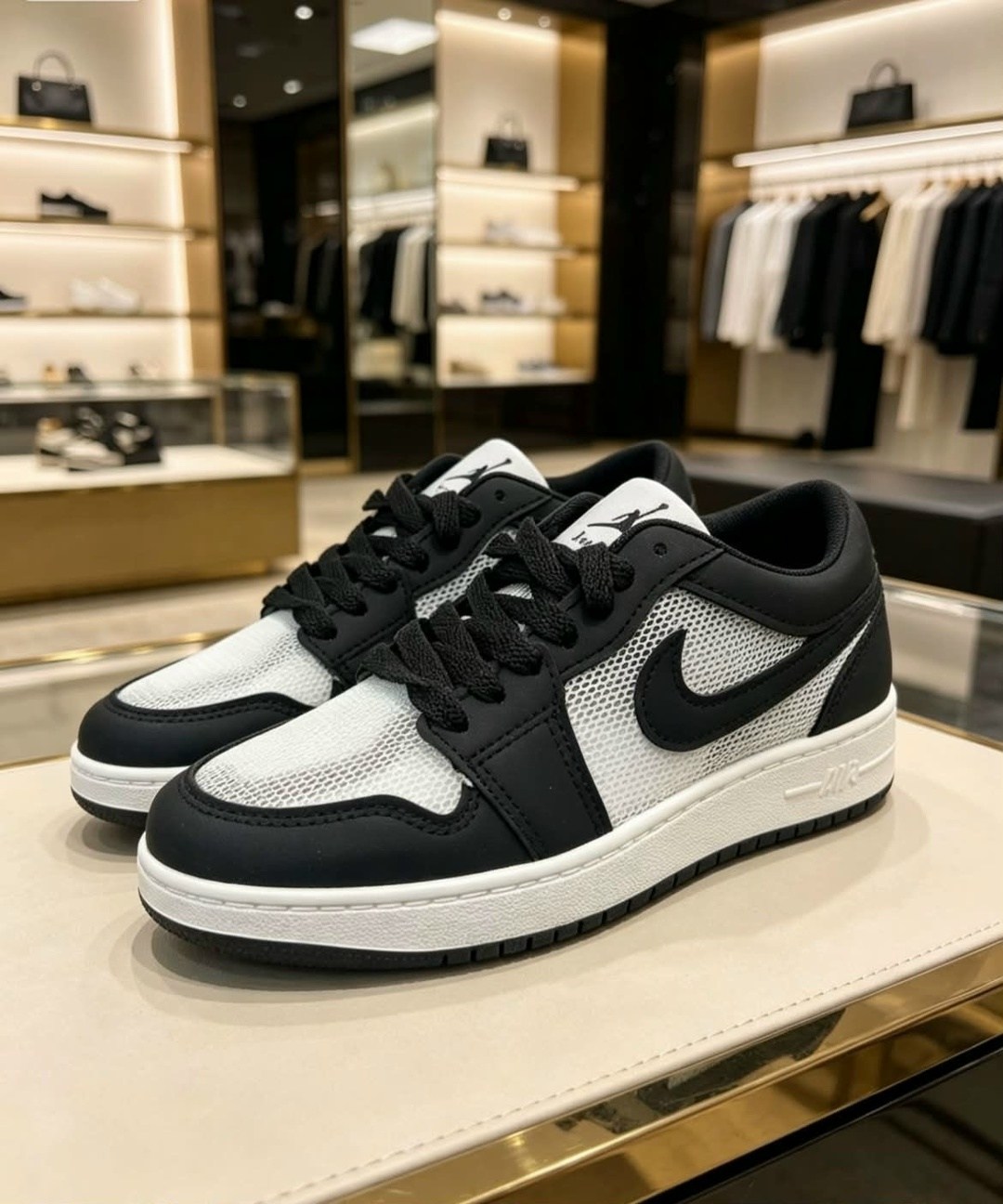 nike air jordan 1 low,air jordan 1 low se homage,air jordan 1 low black and white,air jordan 1 low se homage white black,air jordan 1 low