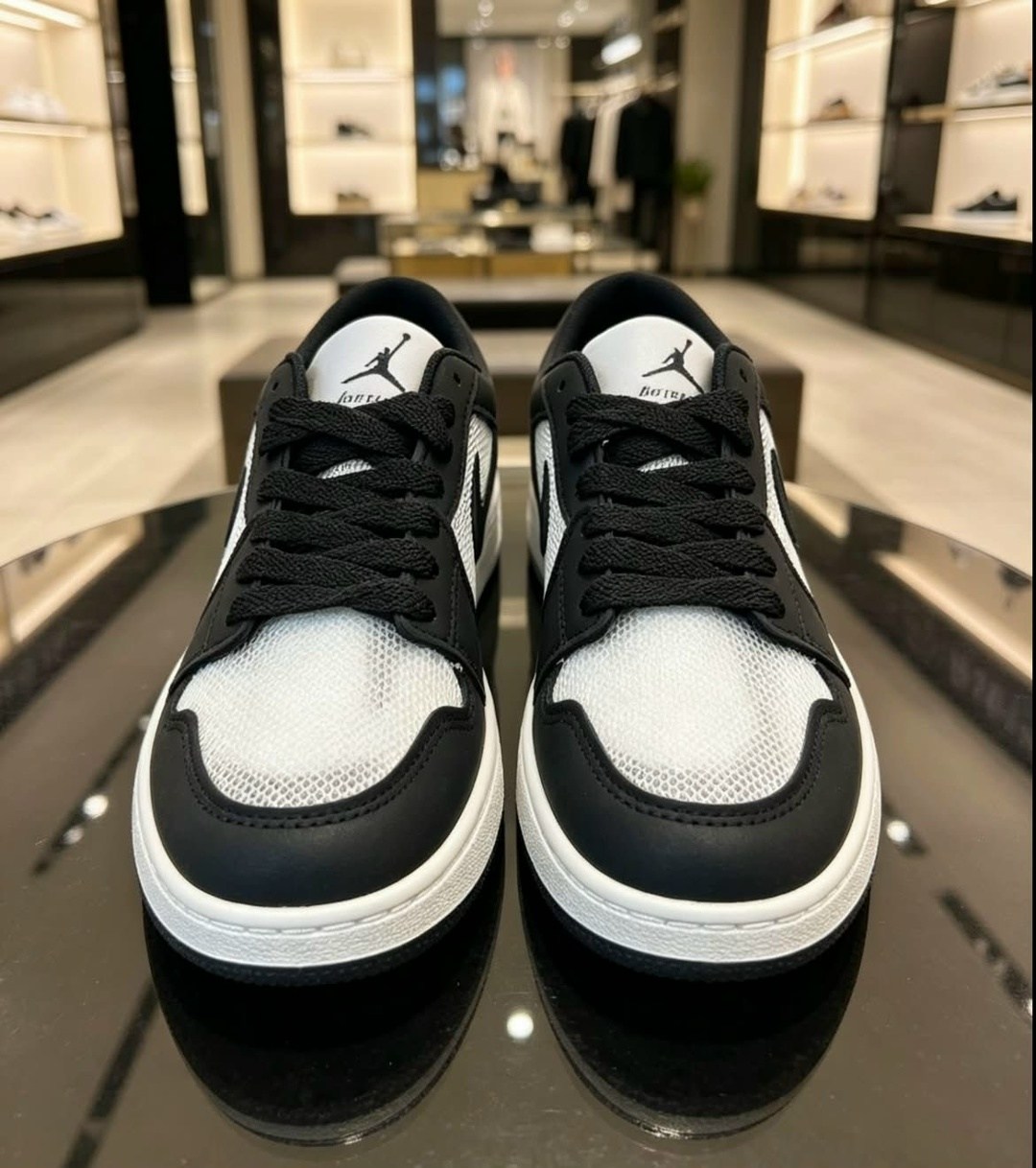 nike air jordan 1 low,air jordan 1 low se homage,air jordan 1 low black and white,air jordan 1 low se homage white black,air jordan 1 low