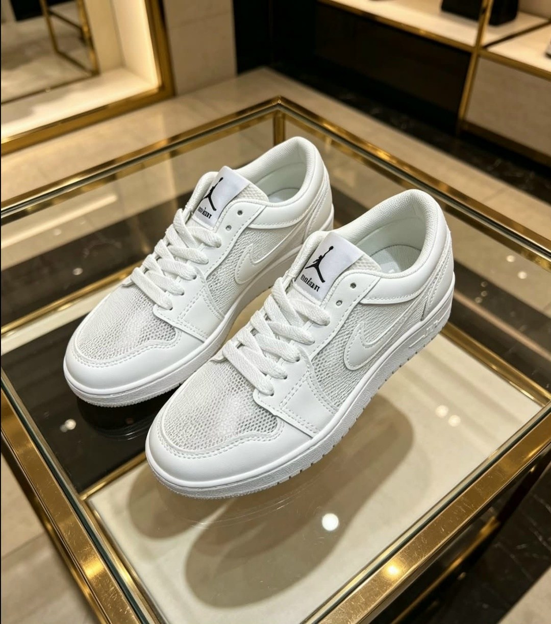 nike air jordan 1 low,air jordan 1 low se homage,air jordan 1 low black and white,air jordan 1 low se homage white black,air jordan 1 low