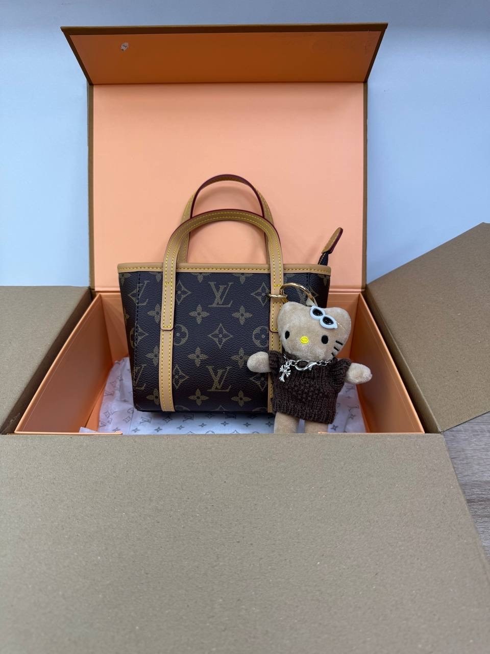 louis vuitton сумка на плечо,сумка louis vuitton,модная сумка,модная женская сумка,сумка луи виттон