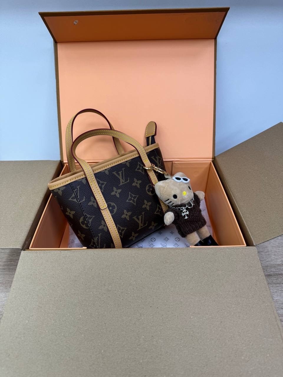 louis vuitton сумка на плечо,сумка louis vuitton,модная сумка,модная женская сумка,сумка луи виттон