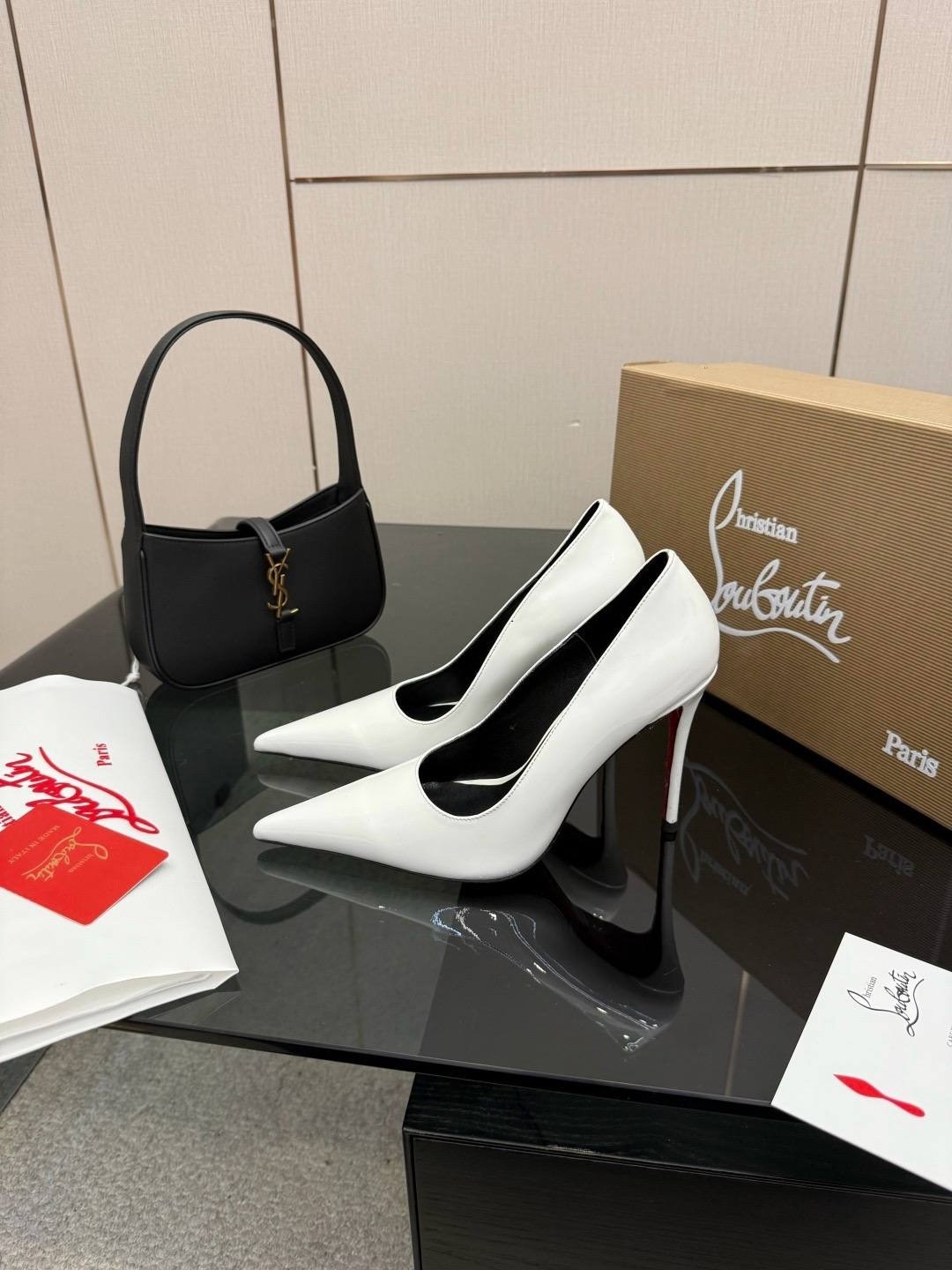 туфли christian louboutin,christian louboutin женские туфли на высоком,туфли кристиан лабутен белые,туфли женские,лодочки кристиан лабутен