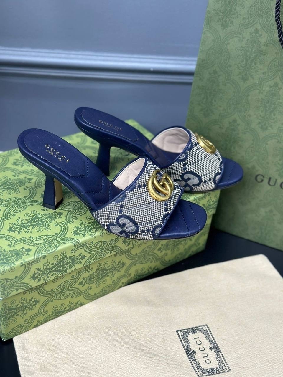 босоножки gucci,сандалии gucci,,шлепанцы gucci,тапочки модные