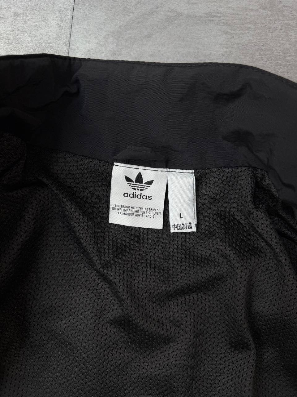 куртка adidas,спортивная куртка adidas,ветровка мужской adidas черный,adidas originals adidas,ветровка черный adidas