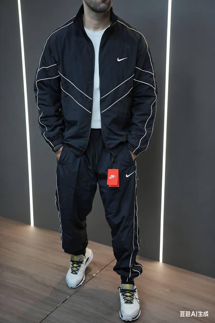 костюм найк мужской плащевка,спортивный костюм nike мужской плащевка,спортивный костюм nike,костюм nike из плащевого, водоотталкивающего материала в стиле 90-х,спортивный костюм для мужчин плащевка