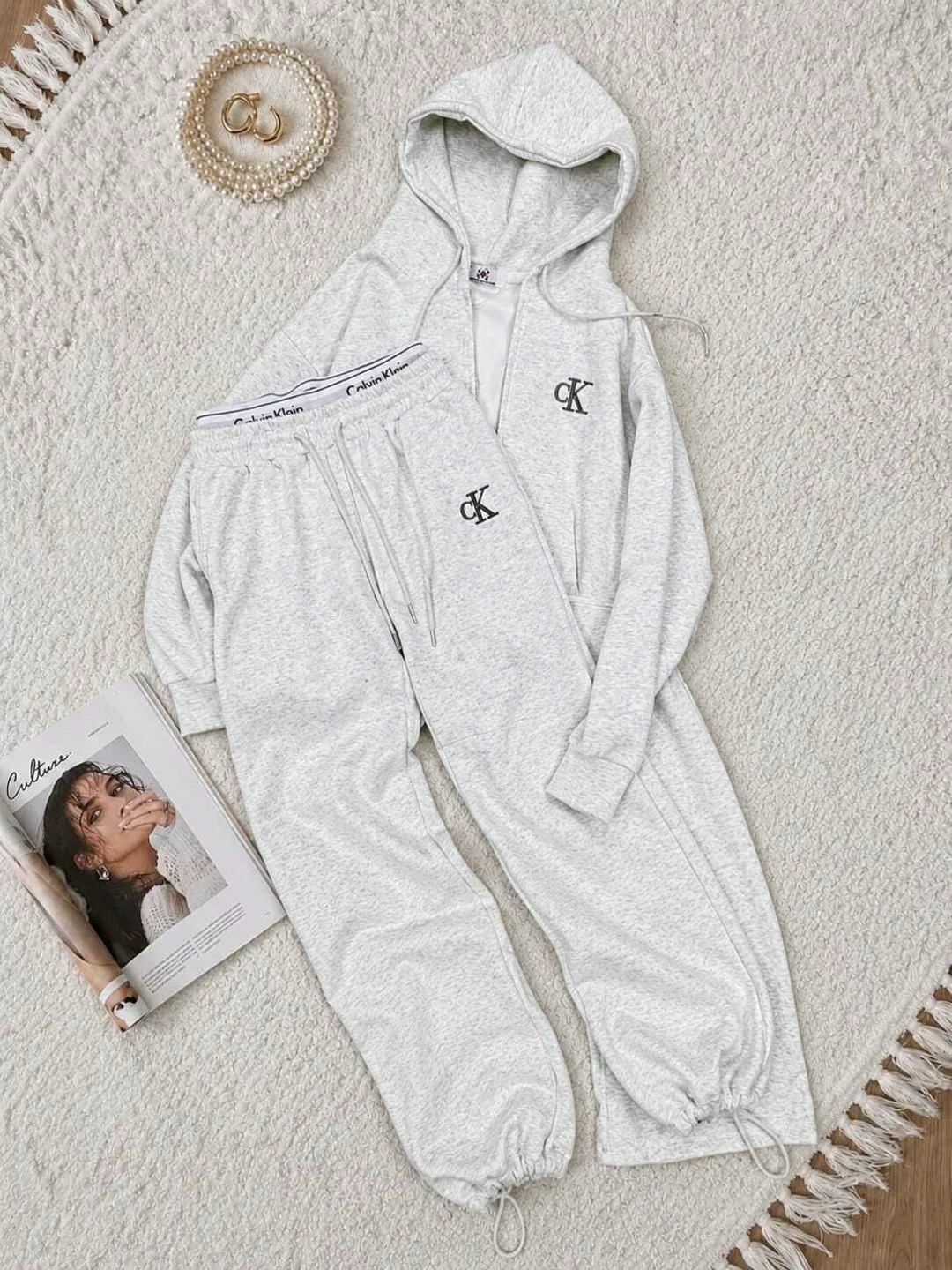 костюм женский,спортивный костюм кельвин кляйн,спортивные костюмы женские,костюм с худи,спорт костюм кельвин кляйн