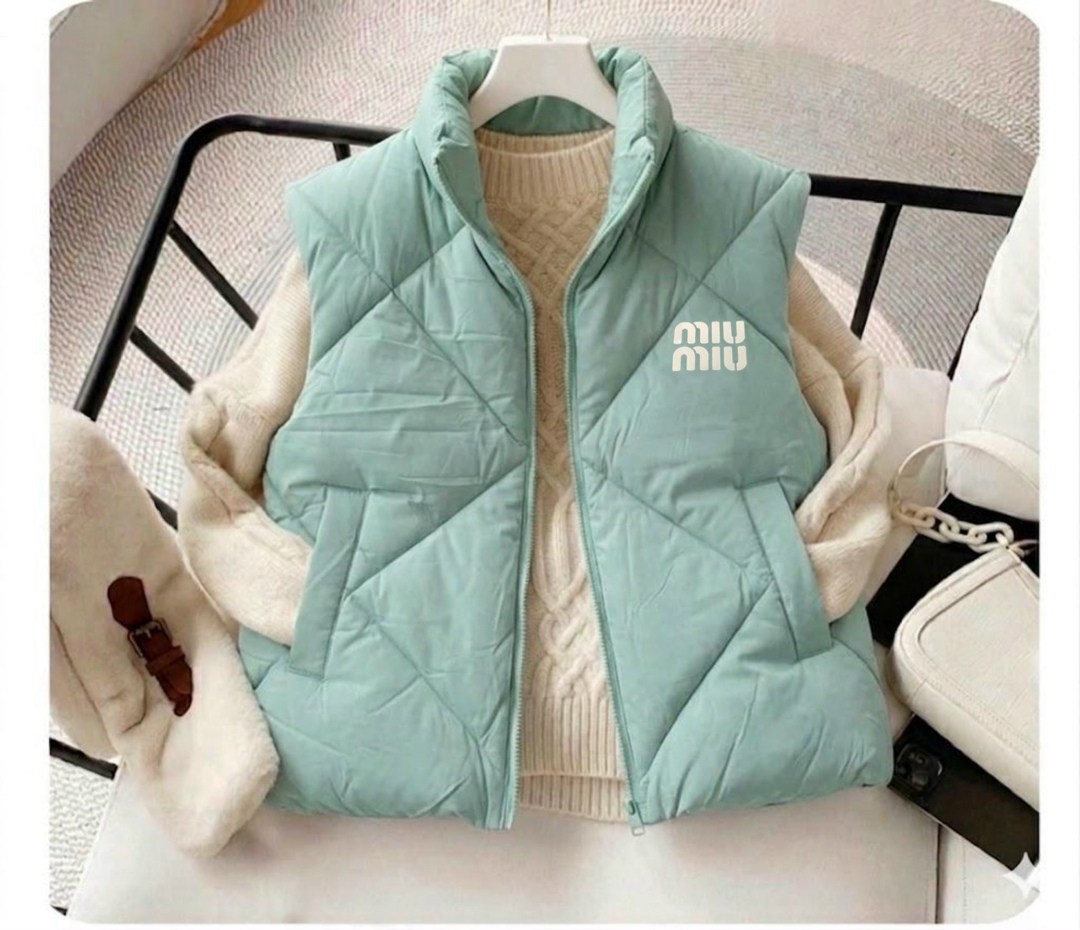жилет утепленный adidas,жилет женский adidas,жилет утепленный adidas sportswear,жилет adidas,жилет