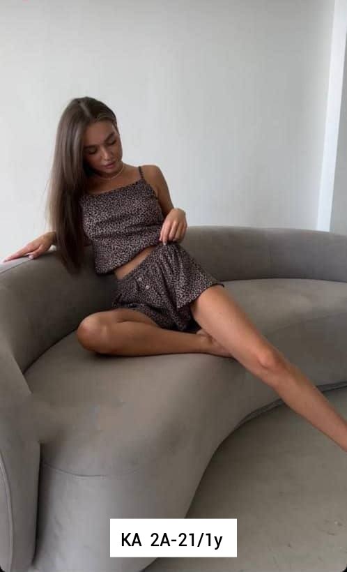 пижама леопардовый,пижама женская,пижама с шортами,пижама с шортами и футболкой трикотажная леопардовая beamuuur,шелковая пижама леопардовая с шортами и топом