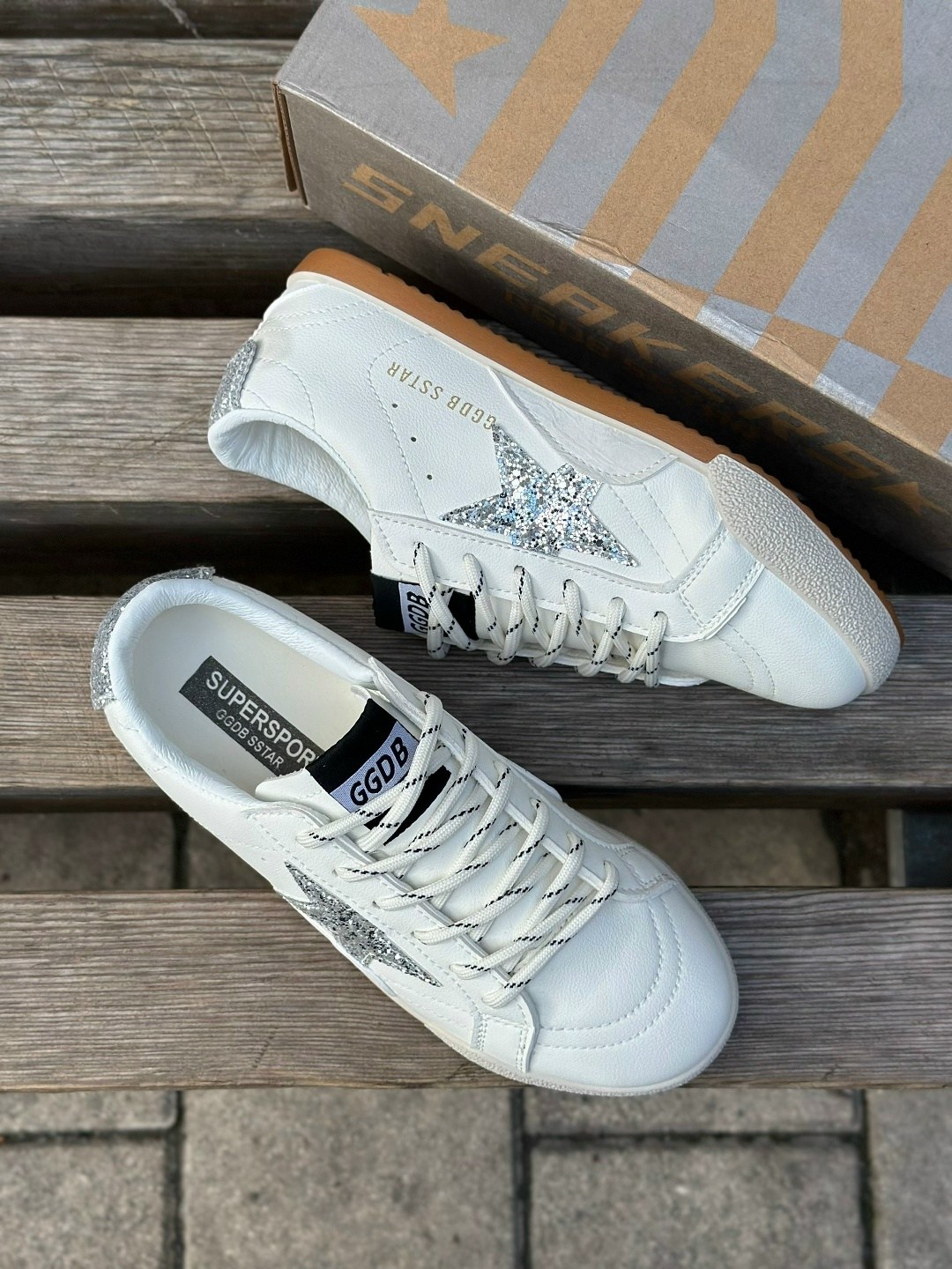 golden goose кеды ball star с блестками белый,golden goose кеды super-star с блестками белый,кроссовки golden goose,кеды golden goose,кроссовки golden goose wmns ballstar milk gold кремовый