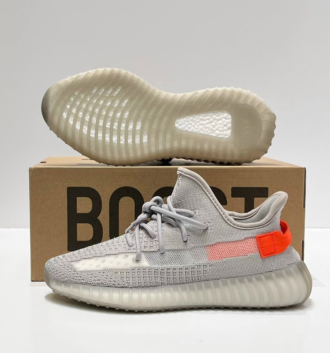 adidas yeezy boost 350 v 2,adidas yeezy boost 350 v2 light,yeezy boost 350 v 2,кроссовки adidas yeezy 350 boost,adidas yeezy boost 350 v2 tail light