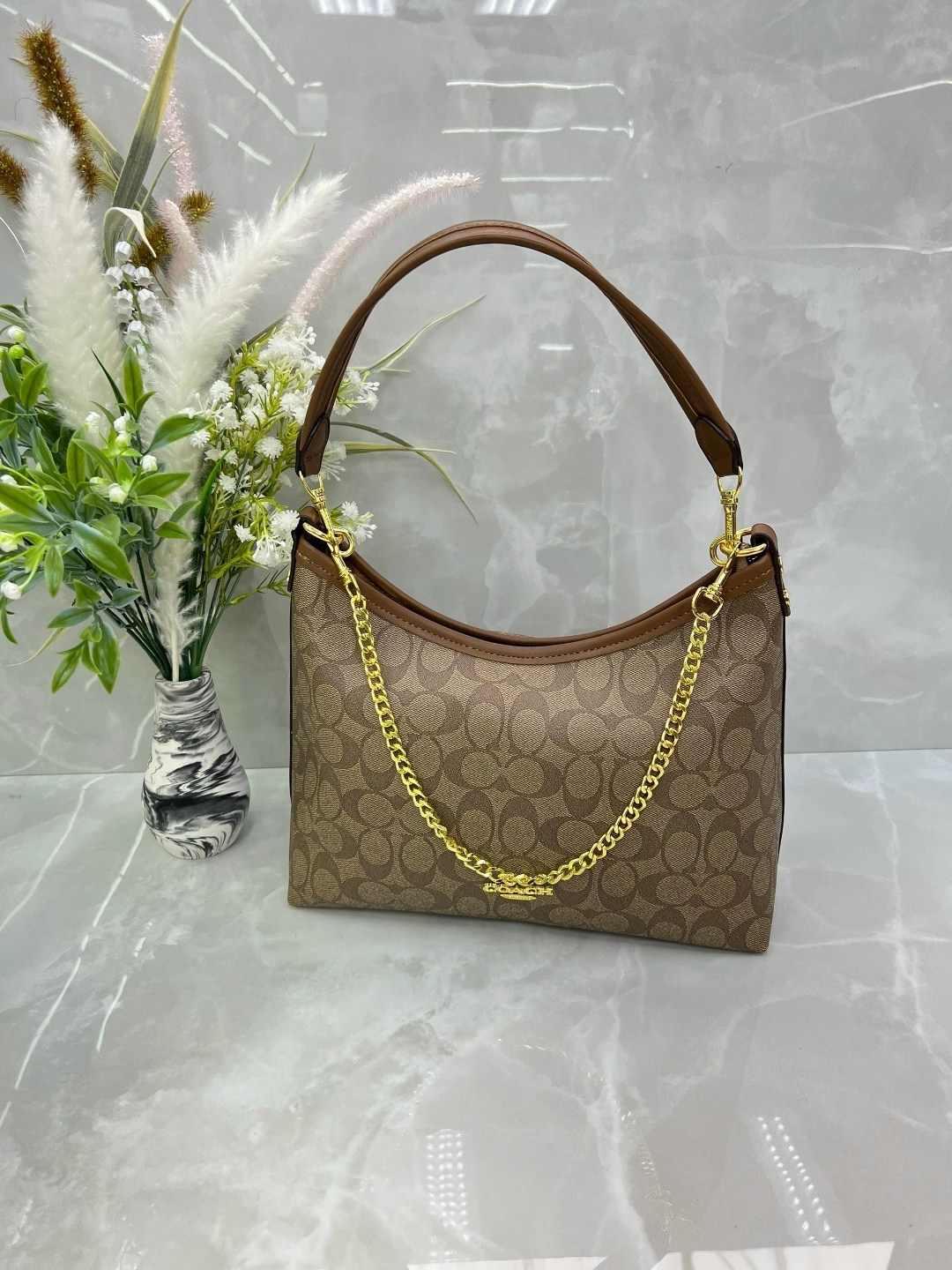 брендовая сумка через плечо coach,женская сумка coach,сумка coach,сумка через плечо coach,сумка кросс-боди через плечо coach с цепочкой