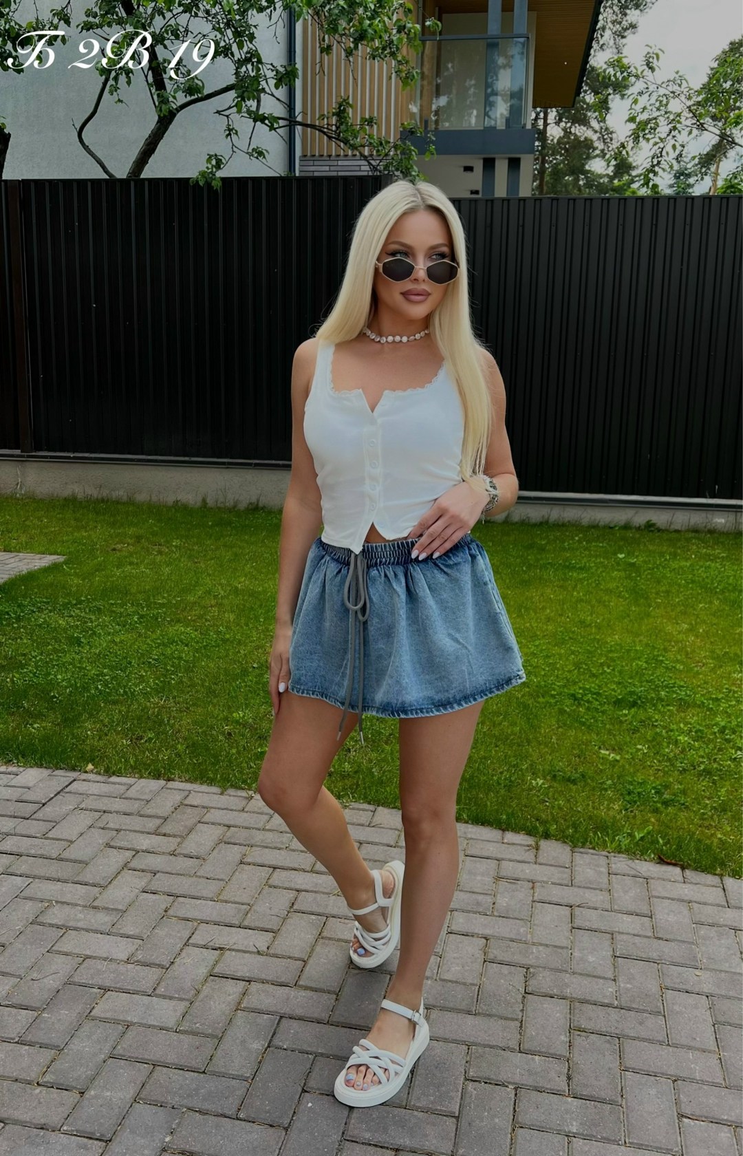 девушка,блондинка,бюстгальтер,blonde hair fashion,топик бюстгальтер