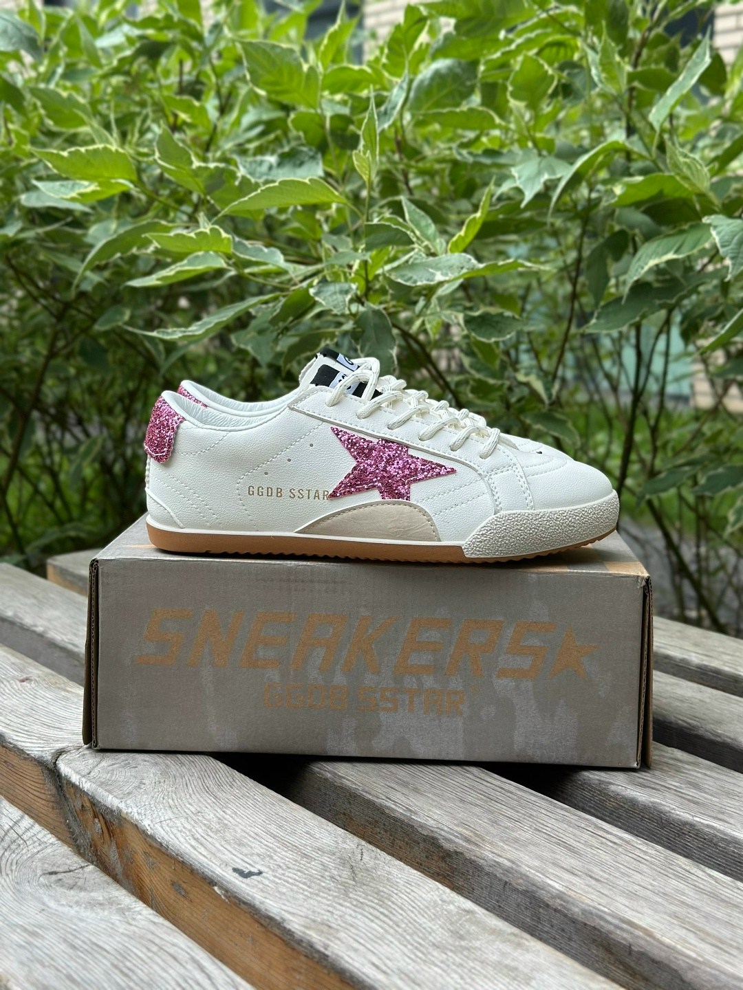 golden goose кеды ball star с блестками белый,golden goose кеды super-star с блестками белый,кроссовки golden goose,кеды golden goose,кроссовки golden goose wmns ballstar milk gold кремовый