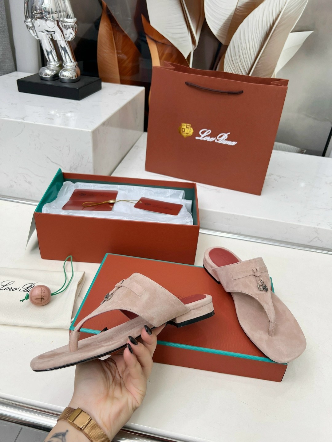босоножки loro piana,летние шлепанцы,,кожаные босоножки,женские шлепанцы