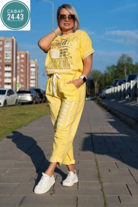 Костюм