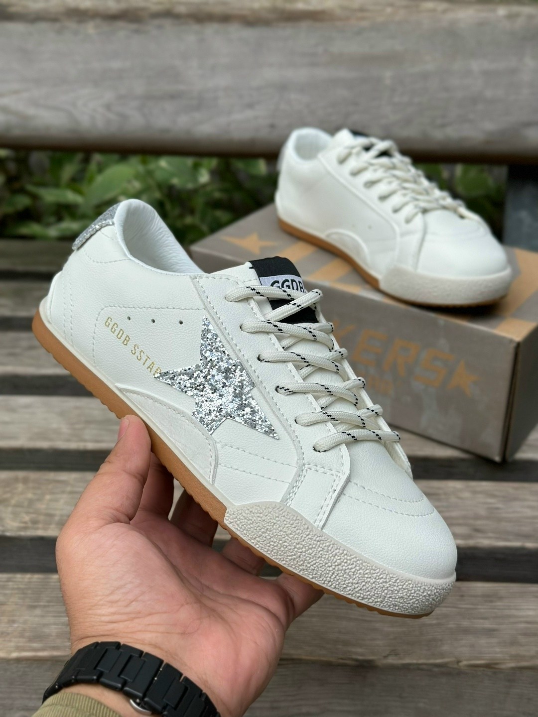 golden goose кеды ball star с блестками белый,golden goose кеды super-star с блестками белый,кроссовки golden goose,кеды golden goose,кроссовки golden goose wmns ballstar milk gold кремовый