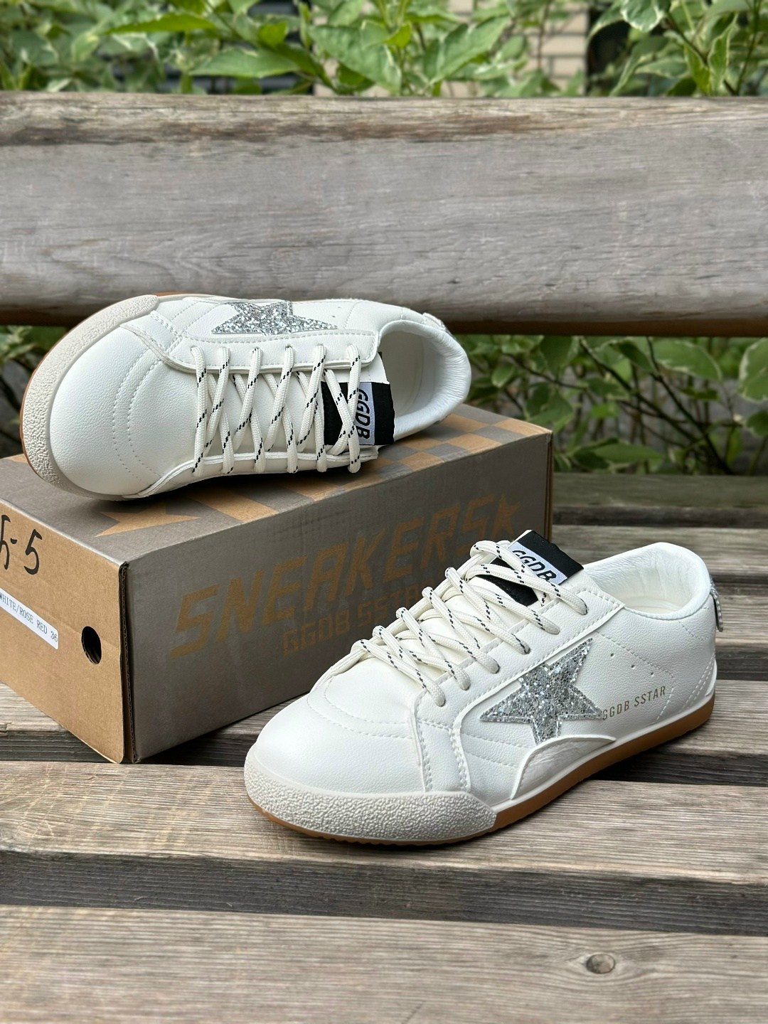 golden goose кеды ball star с блестками белый,golden goose кеды super-star с блестками белый,кроссовки golden goose,кеды golden goose,кроссовки golden goose wmns ballstar milk gold кремовый