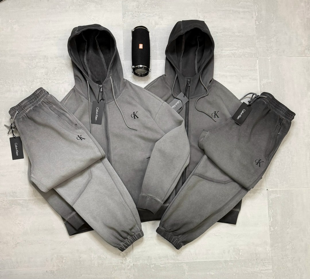 спортивный костюм brunello cucinelli,спортивные костюмы мужские,спортивный костюм кельвин кляйн,костюм на флисе мужской,спортивный костюм armani