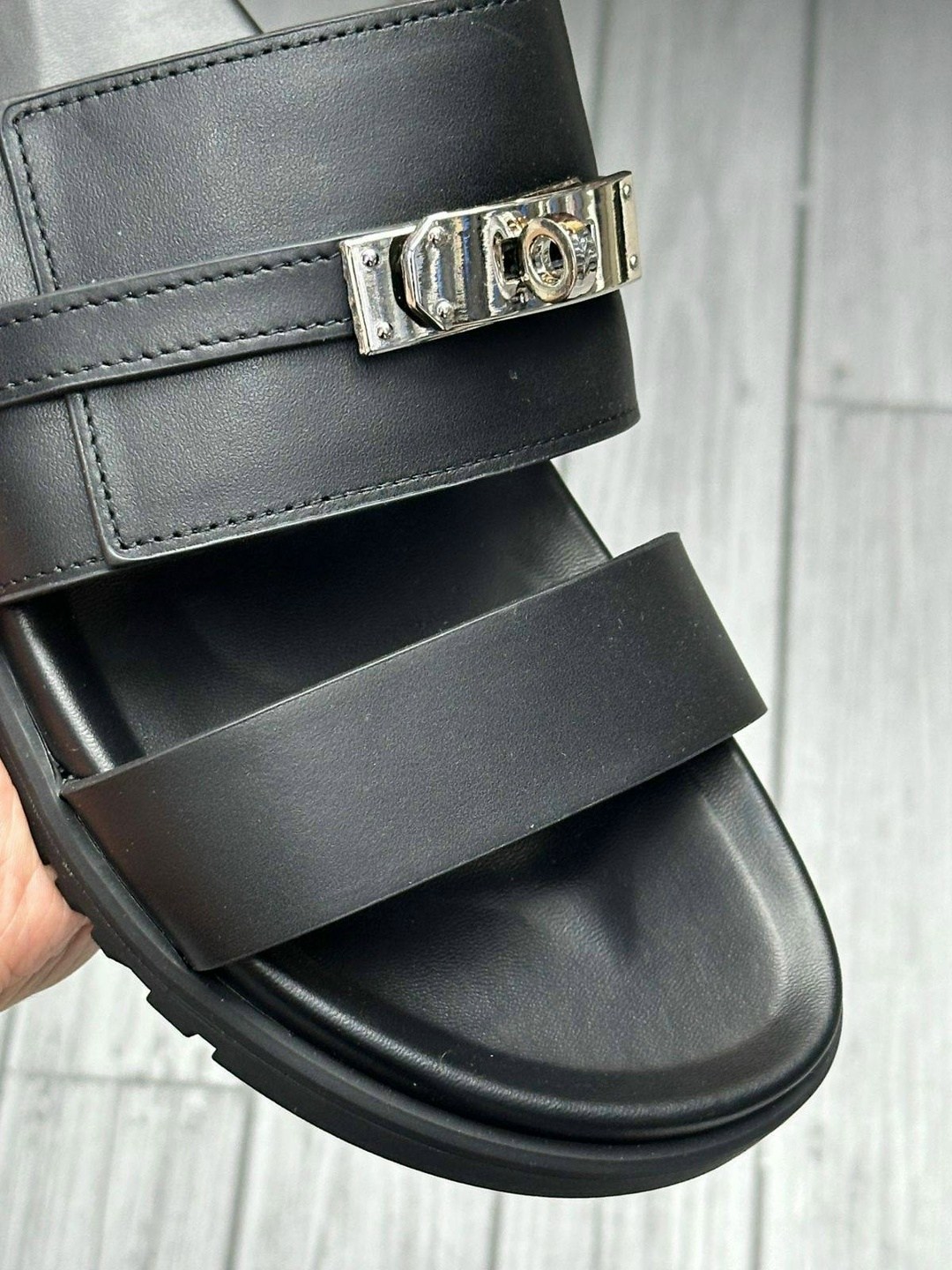 шлепанцы hermes,кожаные шлепанцы,мужские шлепанцы,сандалии для мужчин,