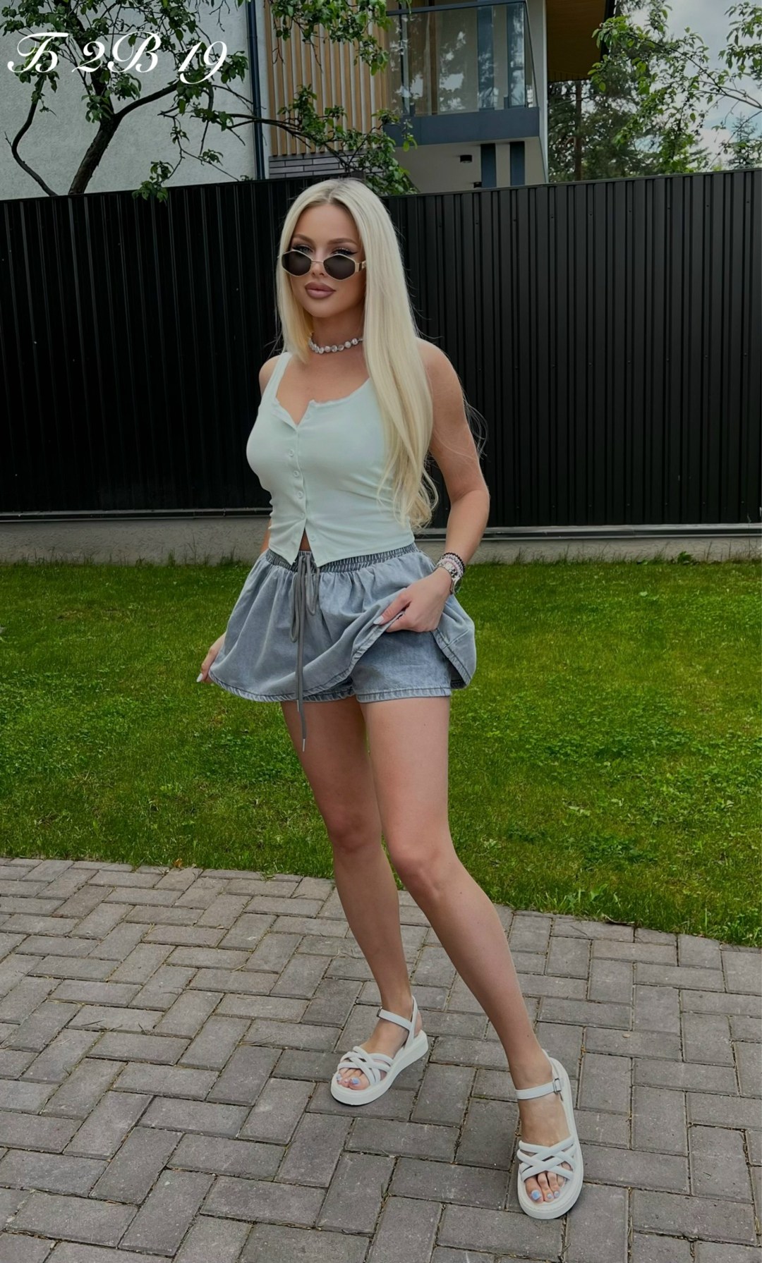 девушка,блондинка,бюстгальтер,blonde hair fashion,топик бюстгальтер