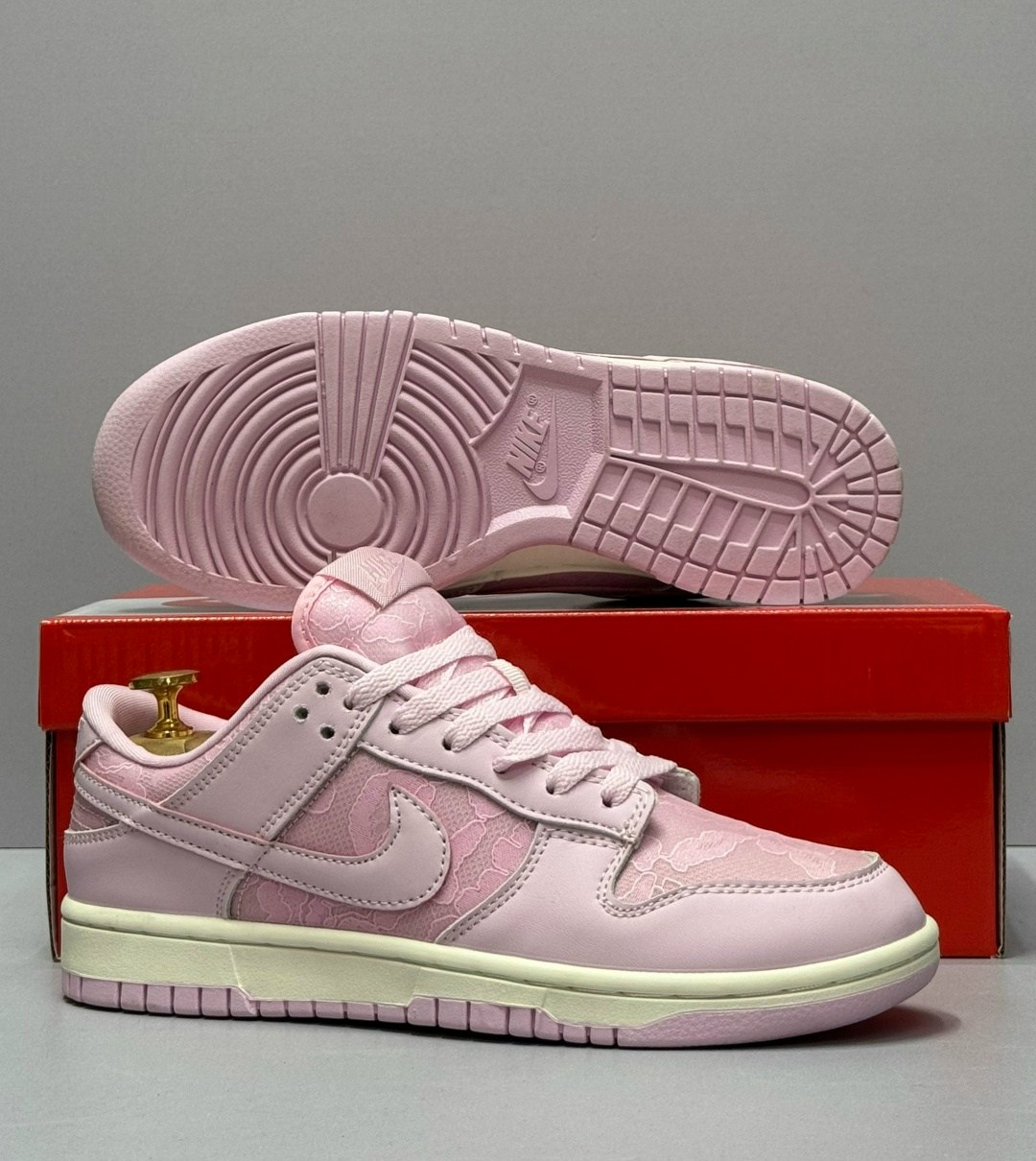 кроссовки женские nike dunk low,найк данк розовые,nike dunk low lx pink foam (w),кроссовки nike wmns dunk low 'lace pack - regal pink' розовый,nike dunk low pink