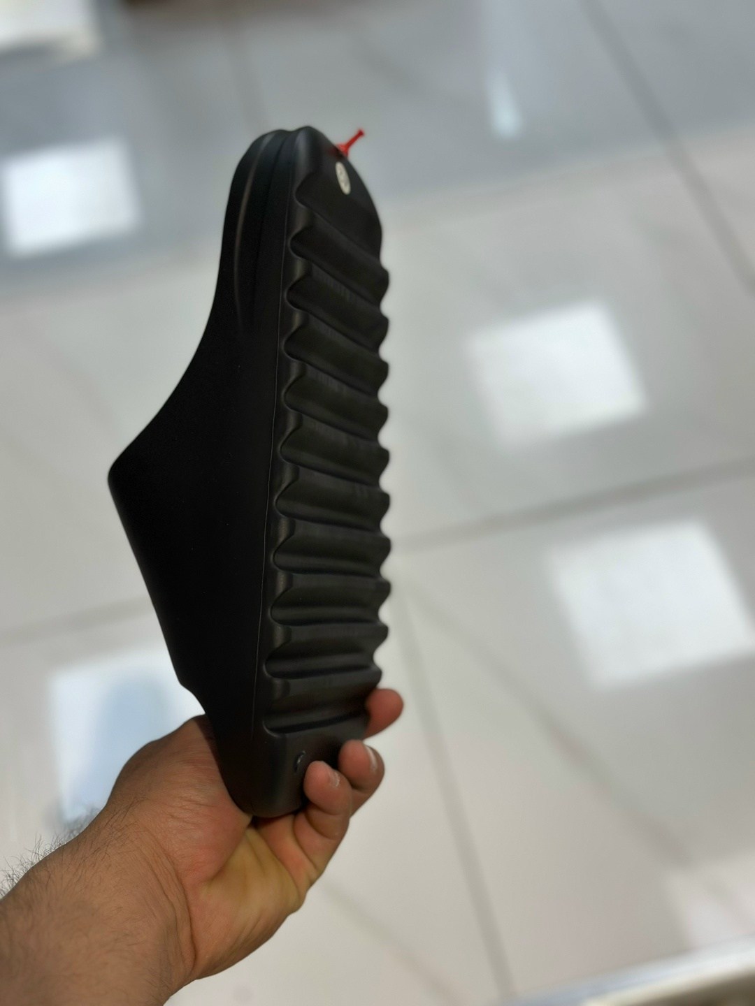 шлепанцы adidas yeezy slide,сланцы adidas yeezy slide цвет бежевый,шлепанцы летние,adidas yeezy slide,шлепки объемные