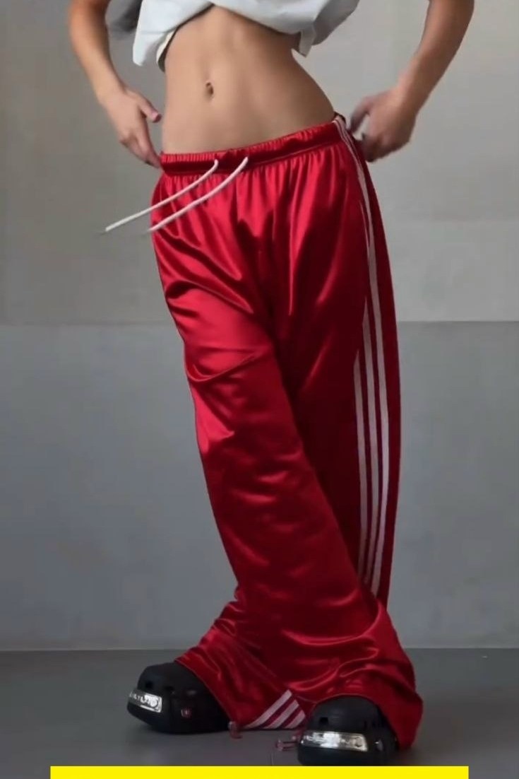 брюки спортивные женская,красные спортивные брюки adidas originals firebird,широкие брюки адидас женские,спортивные брюки,широкие спортивные брюки