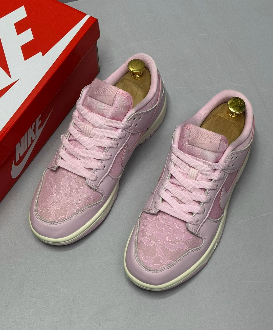 кроссовки женские nike dunk low,найк данк розовые,nike dunk low lx pink foam (w),кроссовки nike wmns dunk low 'lace pack - regal pink' розовый,nike dunk low pink