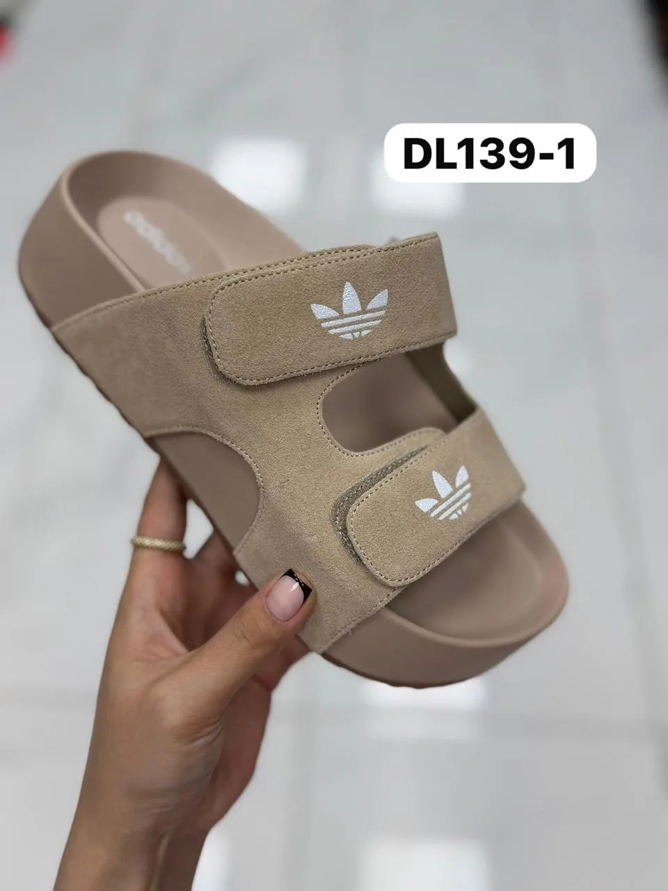 шлепанцы женские adidas adilette,женские шлепанцы adidas,шлепанцы adidas,adidas шлепанцы adilette lite,шлепки адидас женские
