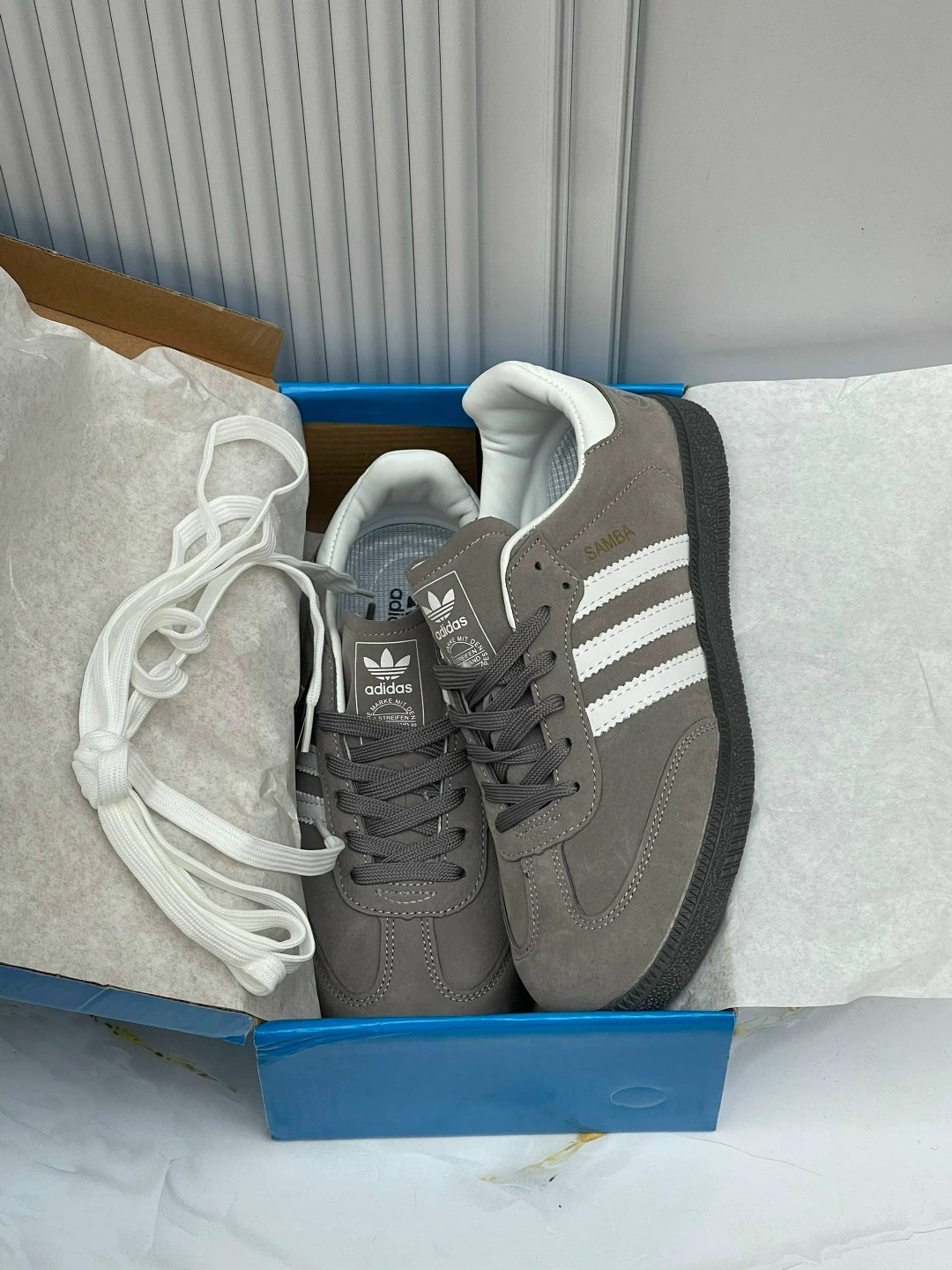 ,кроссовки adidas,спортивная ,кроссовки adidas spezial,кроссовки адидас