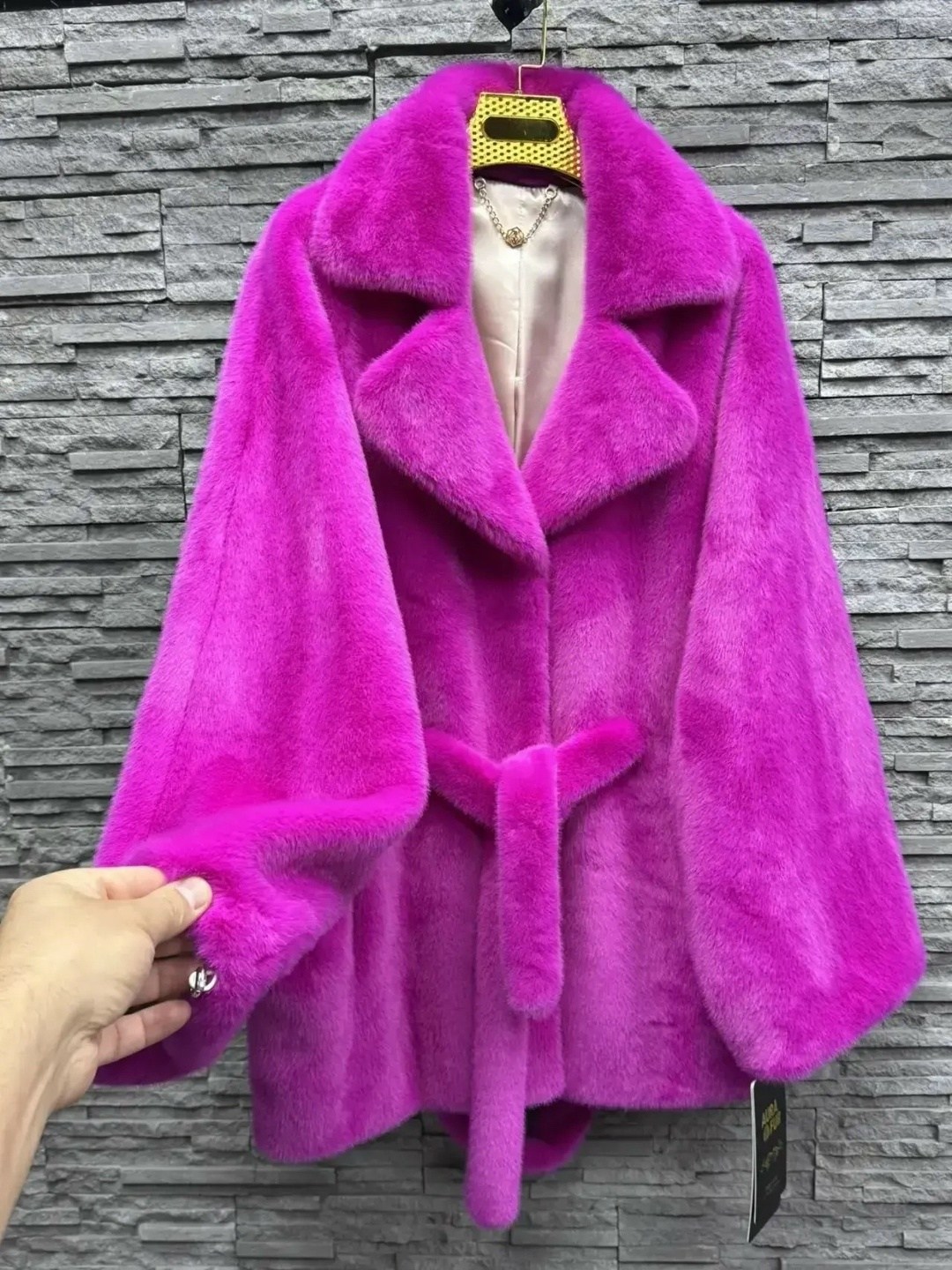 шубка,шуба,женская шуба,шуба белая,белая короткая норковая шуба