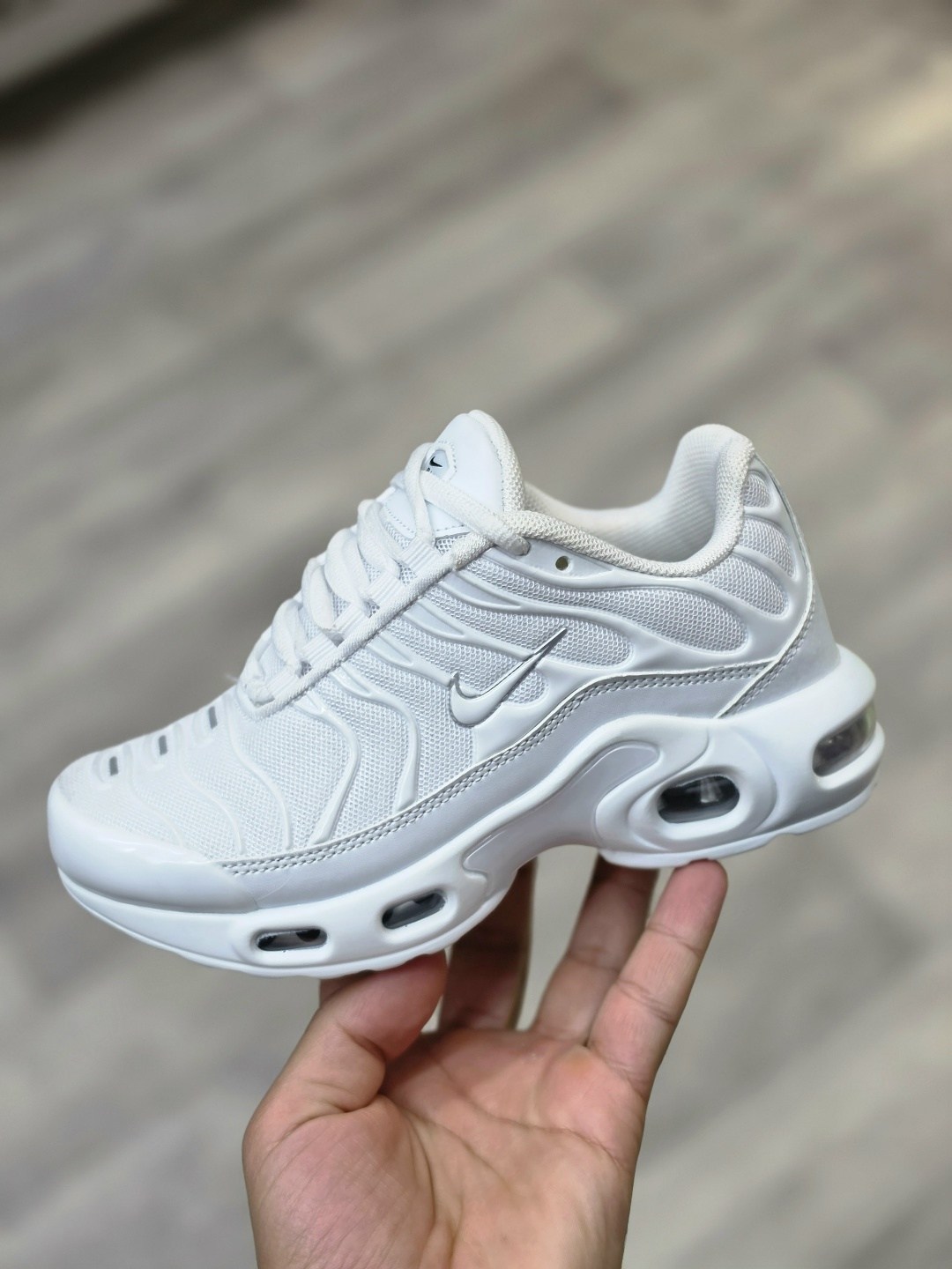 кроссовки nike air max tn plus,кроссовки nike air max tn plus ultra белые с серым,кроссовки мужские nike air max tn plus,кроссовки air max plus tn найк,nike air max plus tn