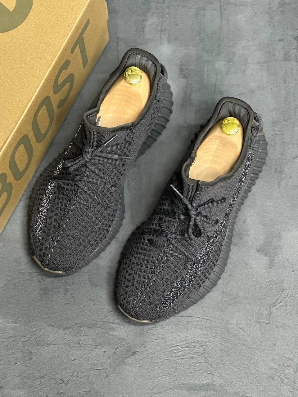 adidas yeezy boost 350 v2 cinder reflective,adidas yeezy boost 350,adidas yeezy boost 350 v2 cinder,adidas yeezy 350,adidas yeezy boost 350 v 2