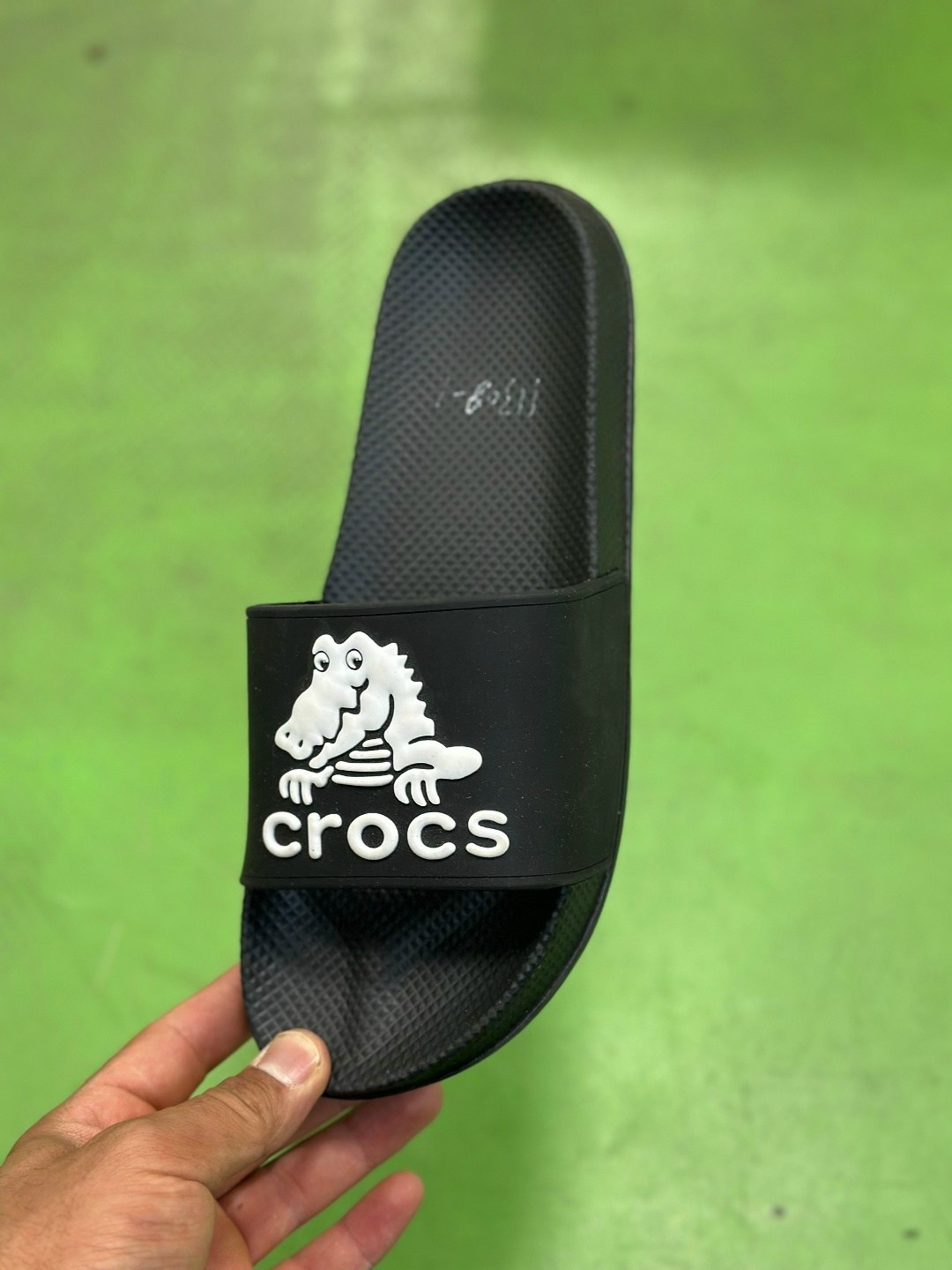 nike slides,nike benassi jdi,nike benassi,тапочки nike жёлтые,тапочки найк