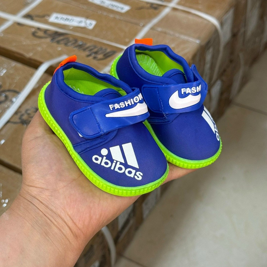 ,детская ,спортивная ,сандали adidas altaventure,сандалии адидас для девочек