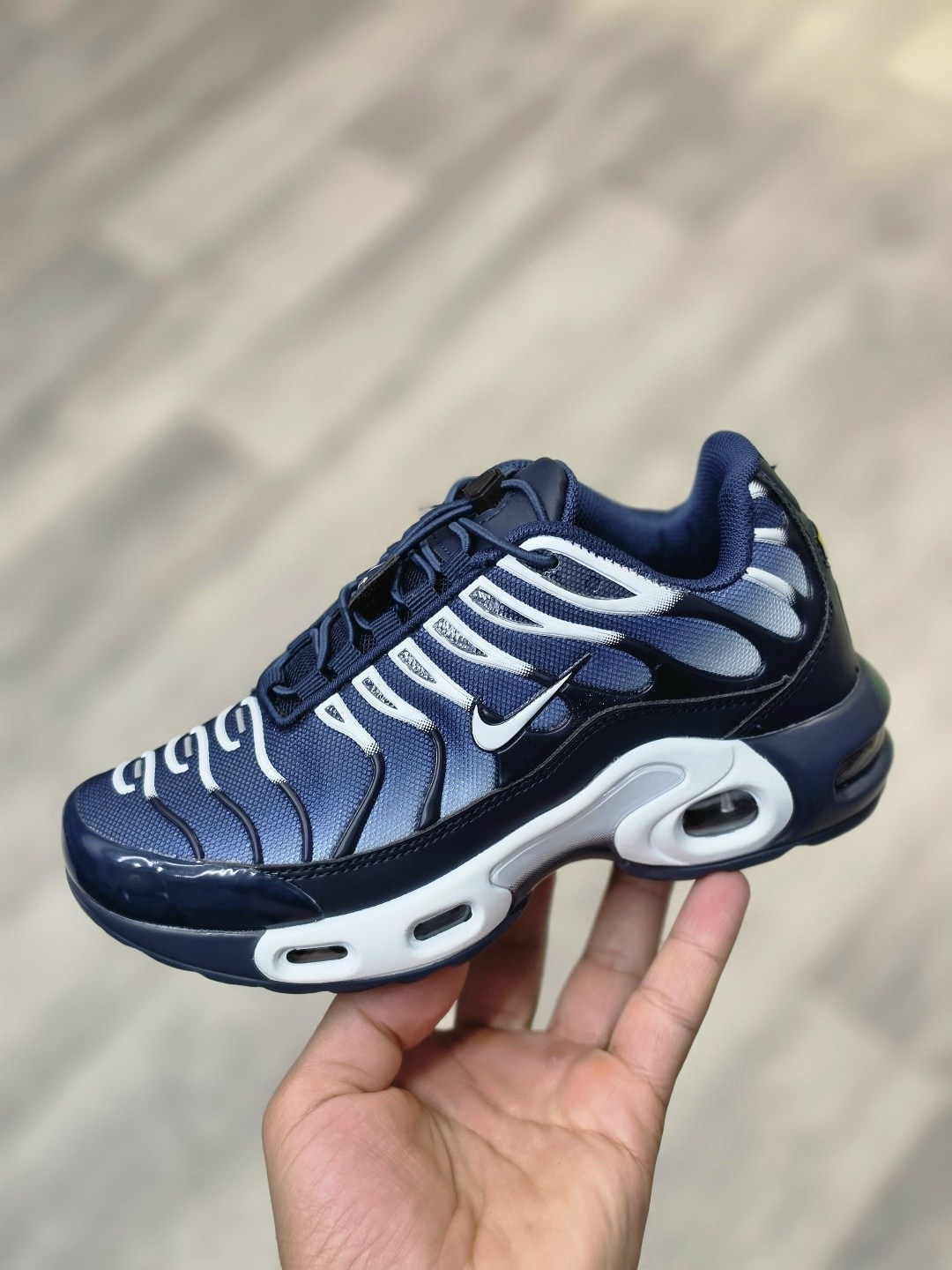 кроссовки nike air max tn plus,кроссовки nike air max tn plus ultra белые с серым,кроссовки мужские nike air max tn plus,кроссовки air max plus tn найк,nike air max plus tn