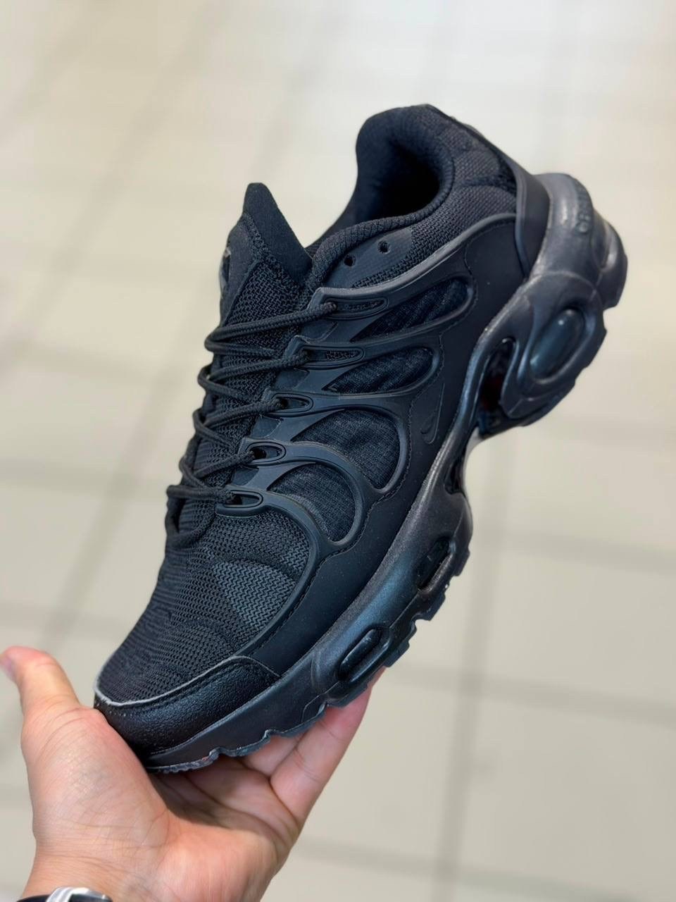 кроссовки nike air max 95,nike air max 95 black,nike air max 95 essential,nike air max 95,nike air max 95 triple black