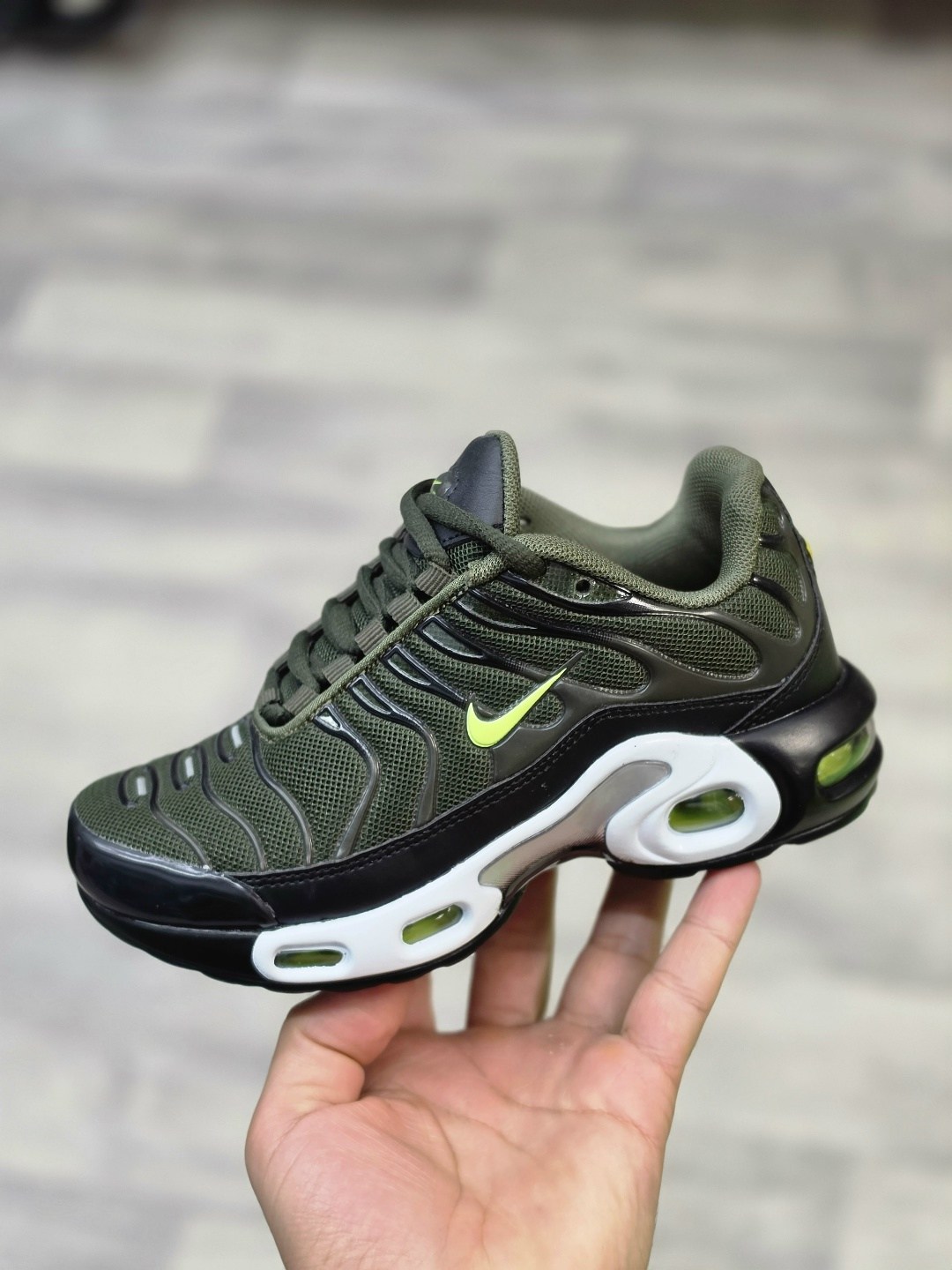 кроссовки nike air max tn plus,кроссовки nike air max tn plus ultra белые с серым,кроссовки мужские nike air max tn plus,кроссовки air max plus tn найк,nike air max plus tn