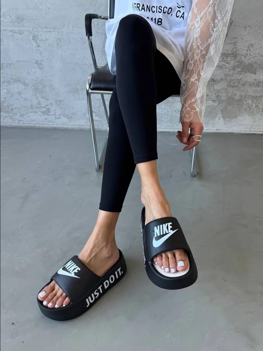 ,женские тапки,шлепки adidas perfanto,шлепанцы adidas,шлепки адидас