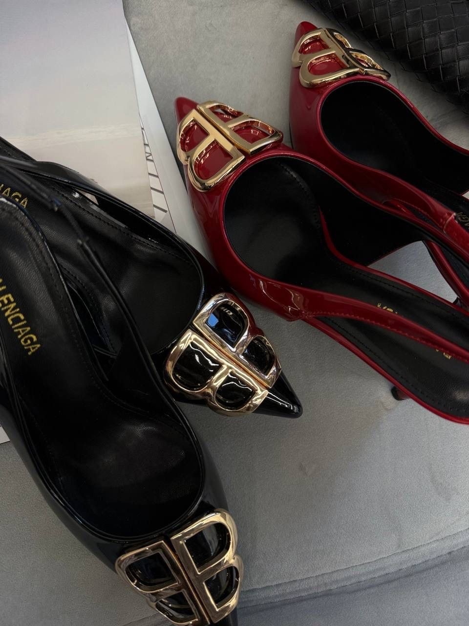 ,туфли balenciaga,босоножки balenciaga,босоножки баленсиага,женские кожаные туфли balenciaga черные лакированные каблук 9 см