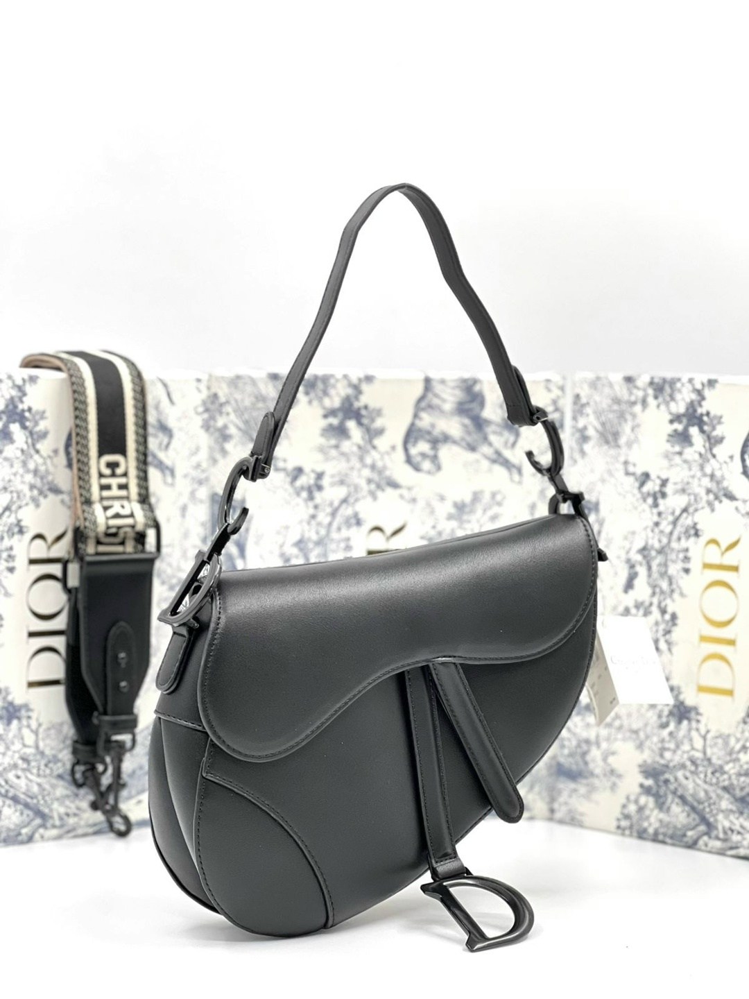 сумка седло dior,сумка dior saddle,сумка dior женская,dior сумка,christian dior черная кожаная сумка через плечо saddle для женщин