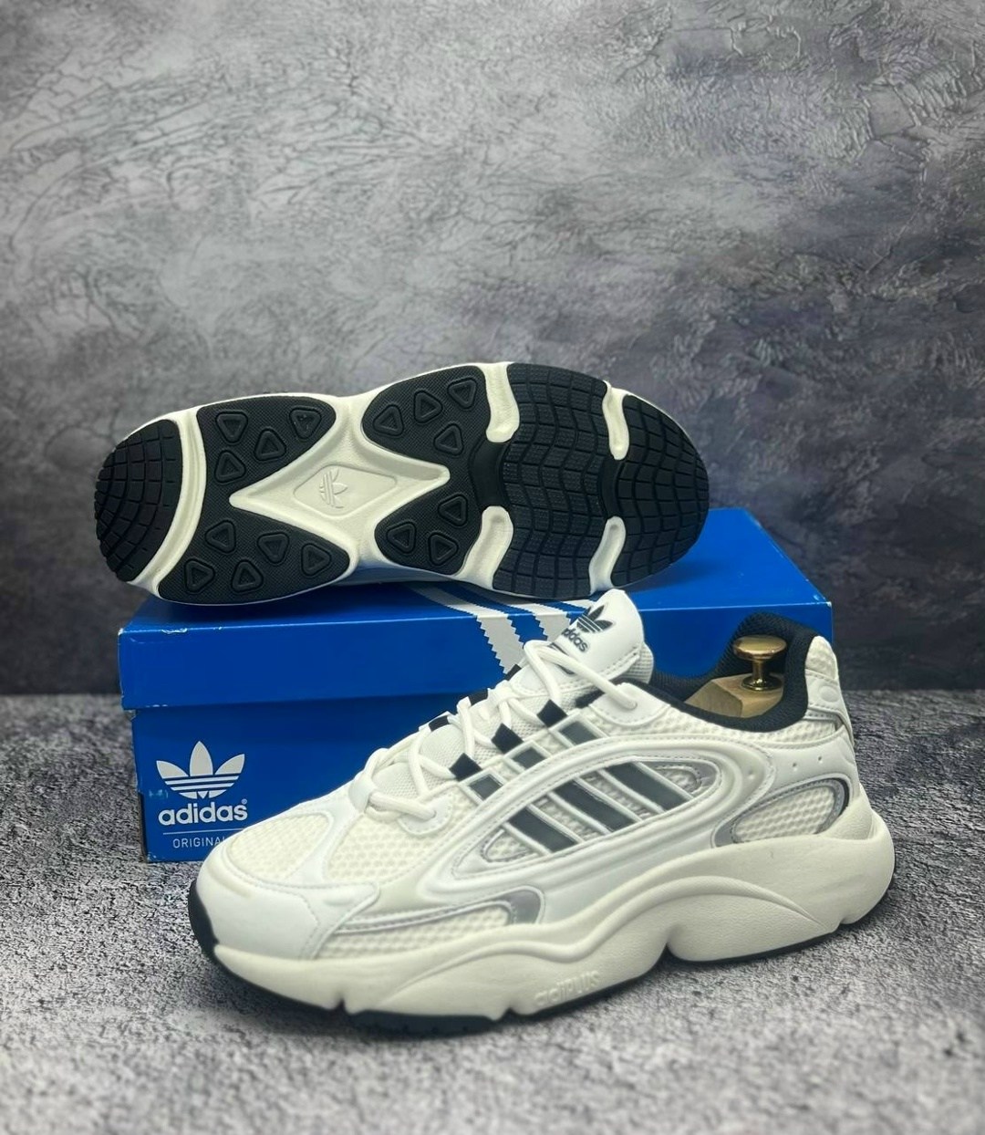 кроссовки adidas,кроссовки женские adidas ozweego,adidas falcon,adidas originals falcon,кроссовки adidas ozweego