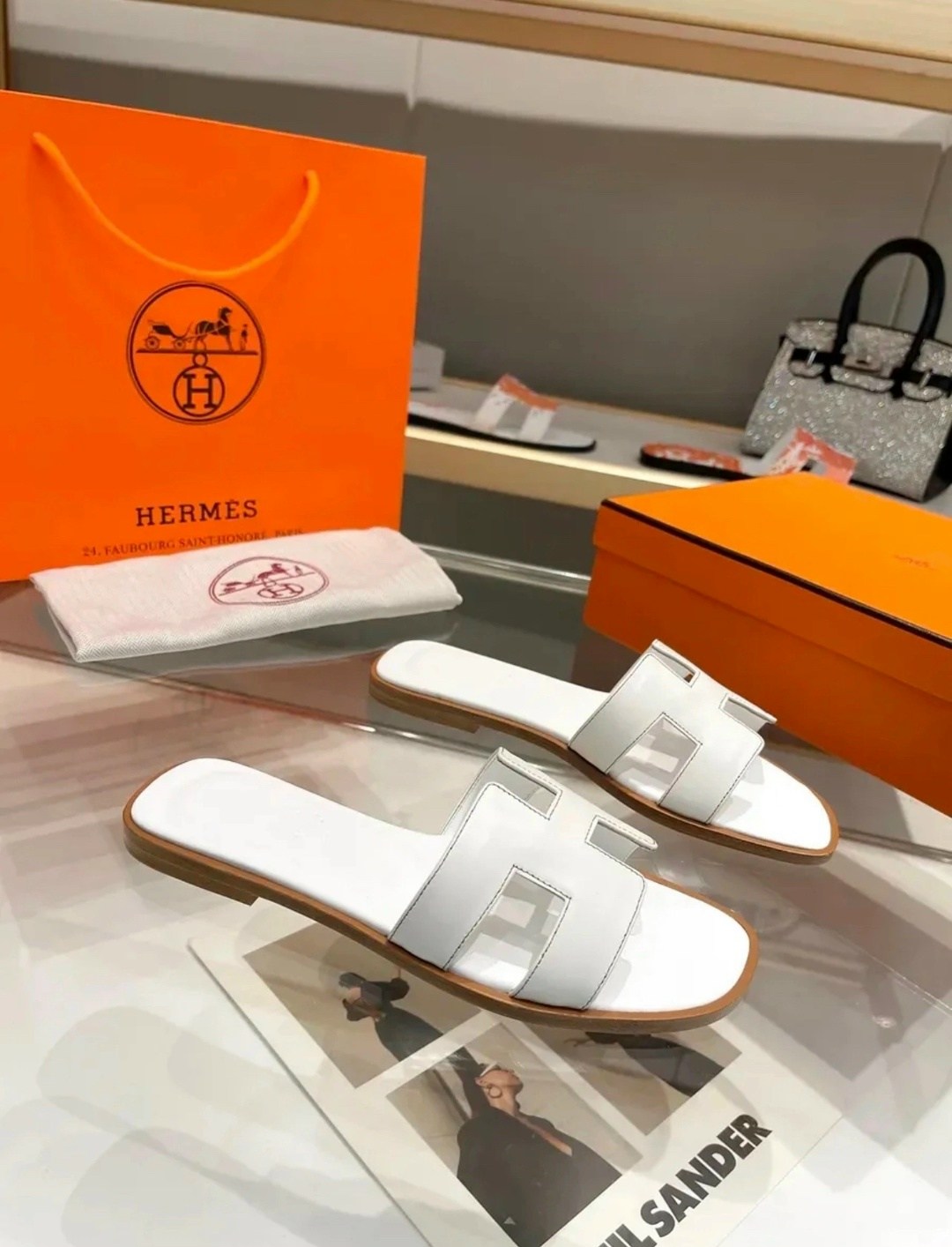 шлепки hermes,шлепанцы из натуральной кожи hermes,шлепанцы hermes,шлепки hermes женские,тапки эрмес