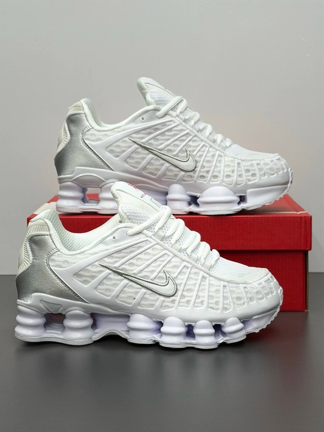 nike shox tl white metallic silver,nike shox tl "white metallic silver" кроссовки,кроссовки nike shox tl для бега белые мужские женские,кроссовки nike shox tl,nike shox tl white