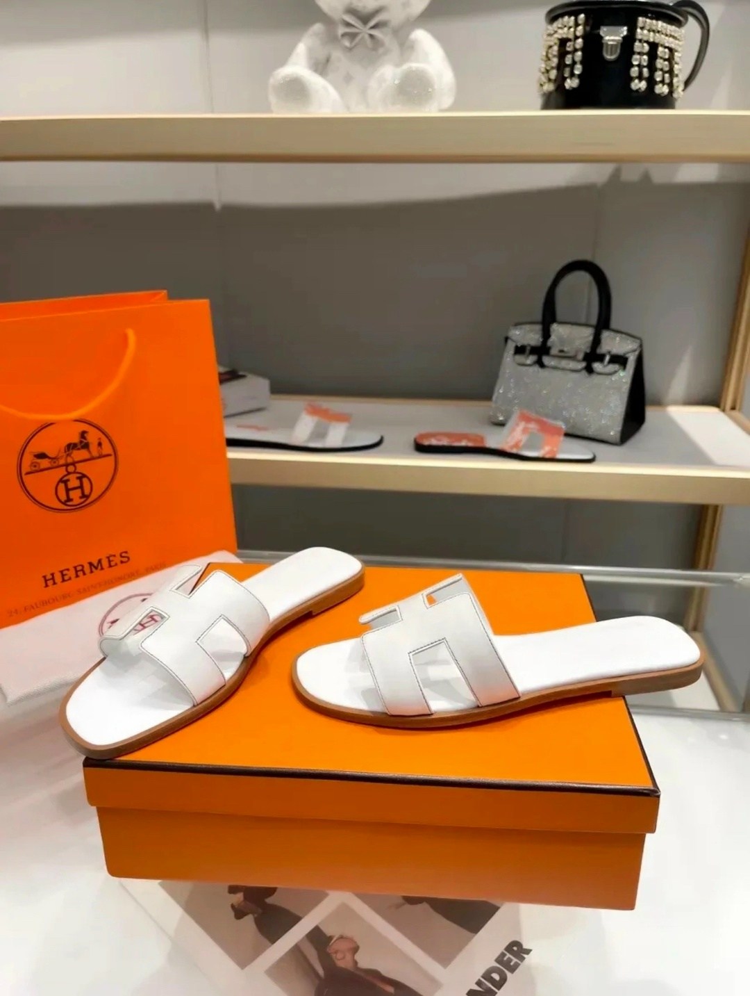 шлепки hermes,шлепанцы из натуральной кожи hermes,шлепанцы hermes,шлепки hermes женские,тапки эрмес
